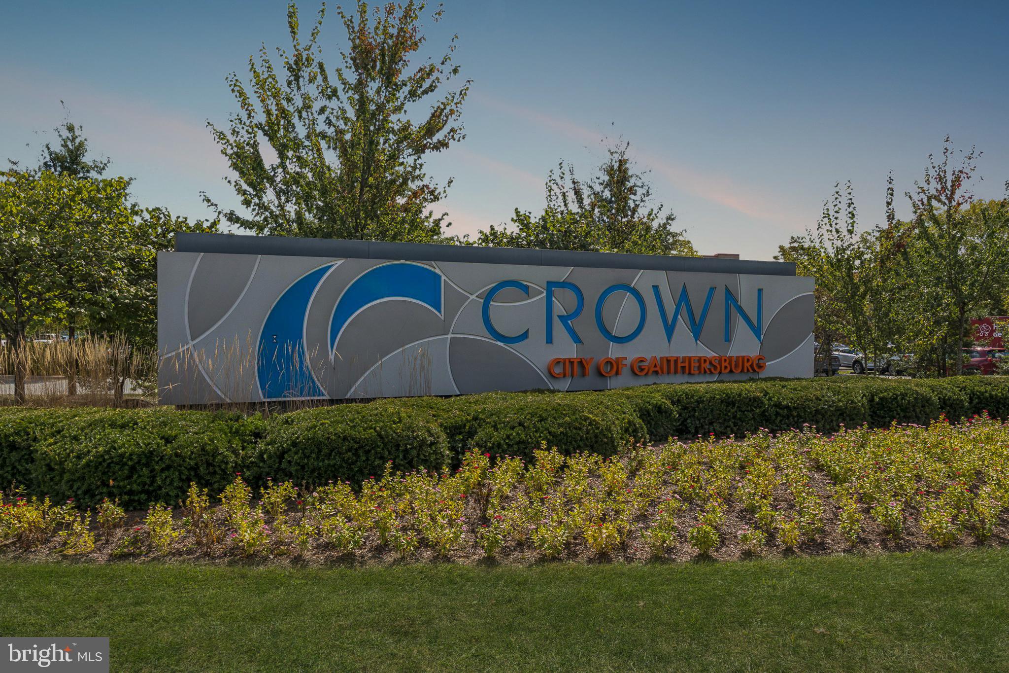 CROWN FARM - Residential