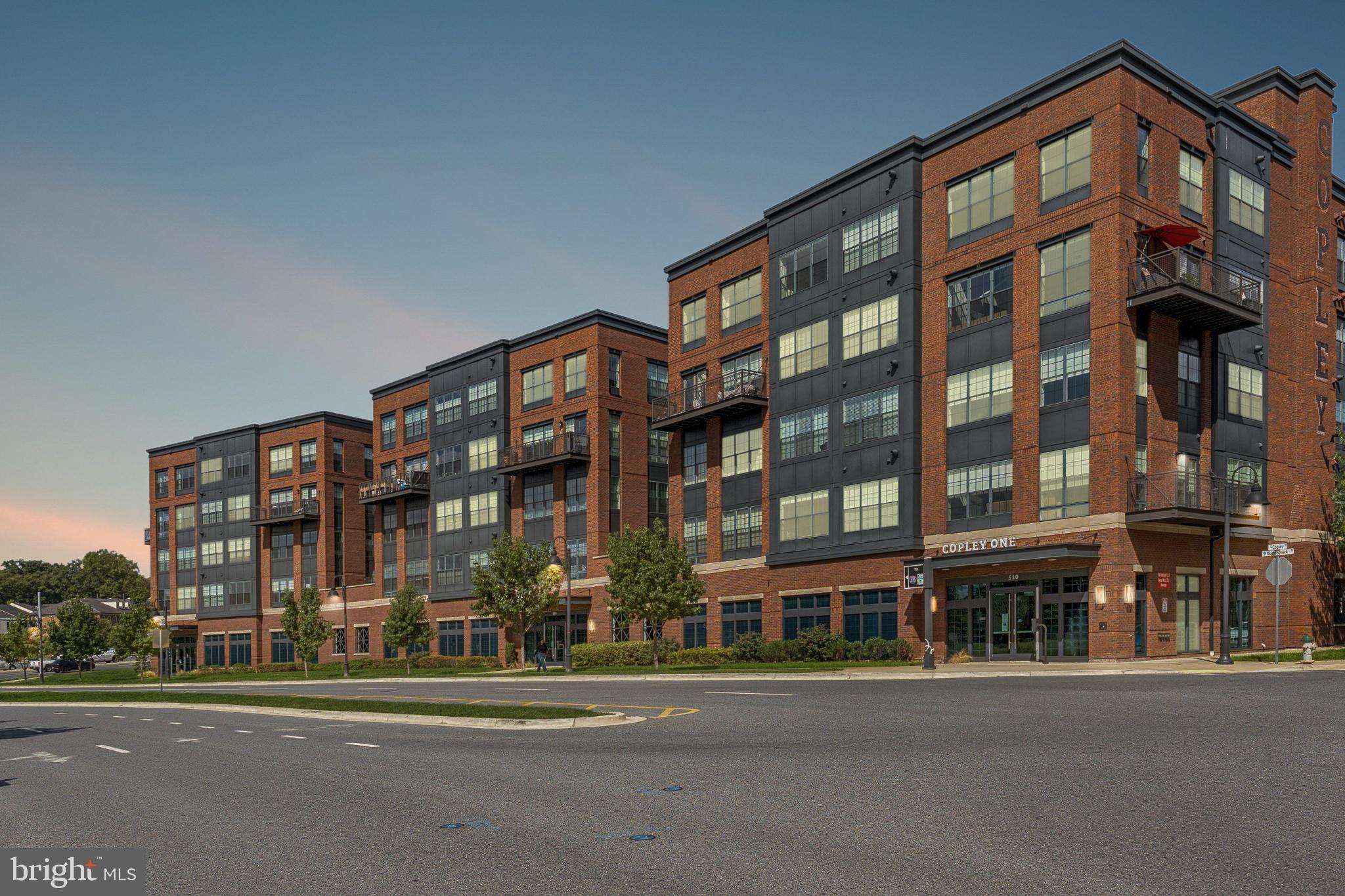 CROWN FARM - Residential