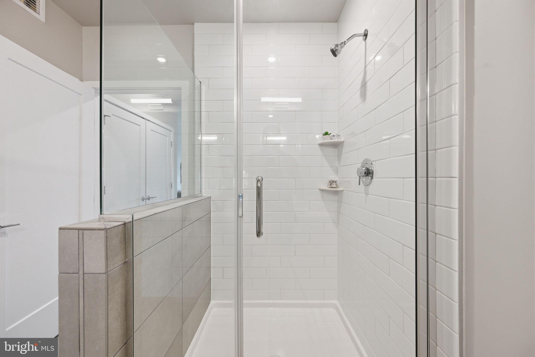 CROWN FARM - Residential