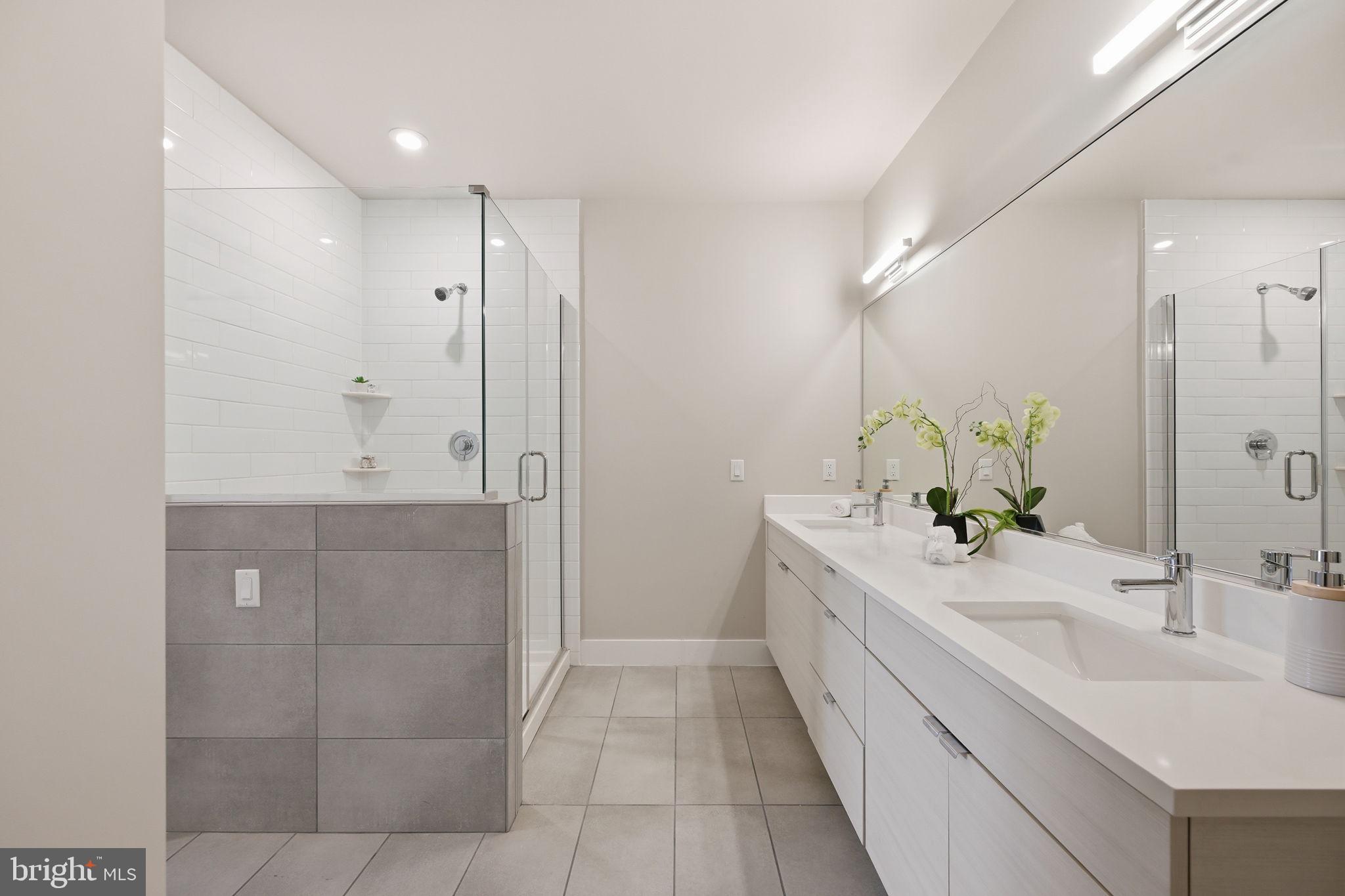 CROWN FARM - Residential