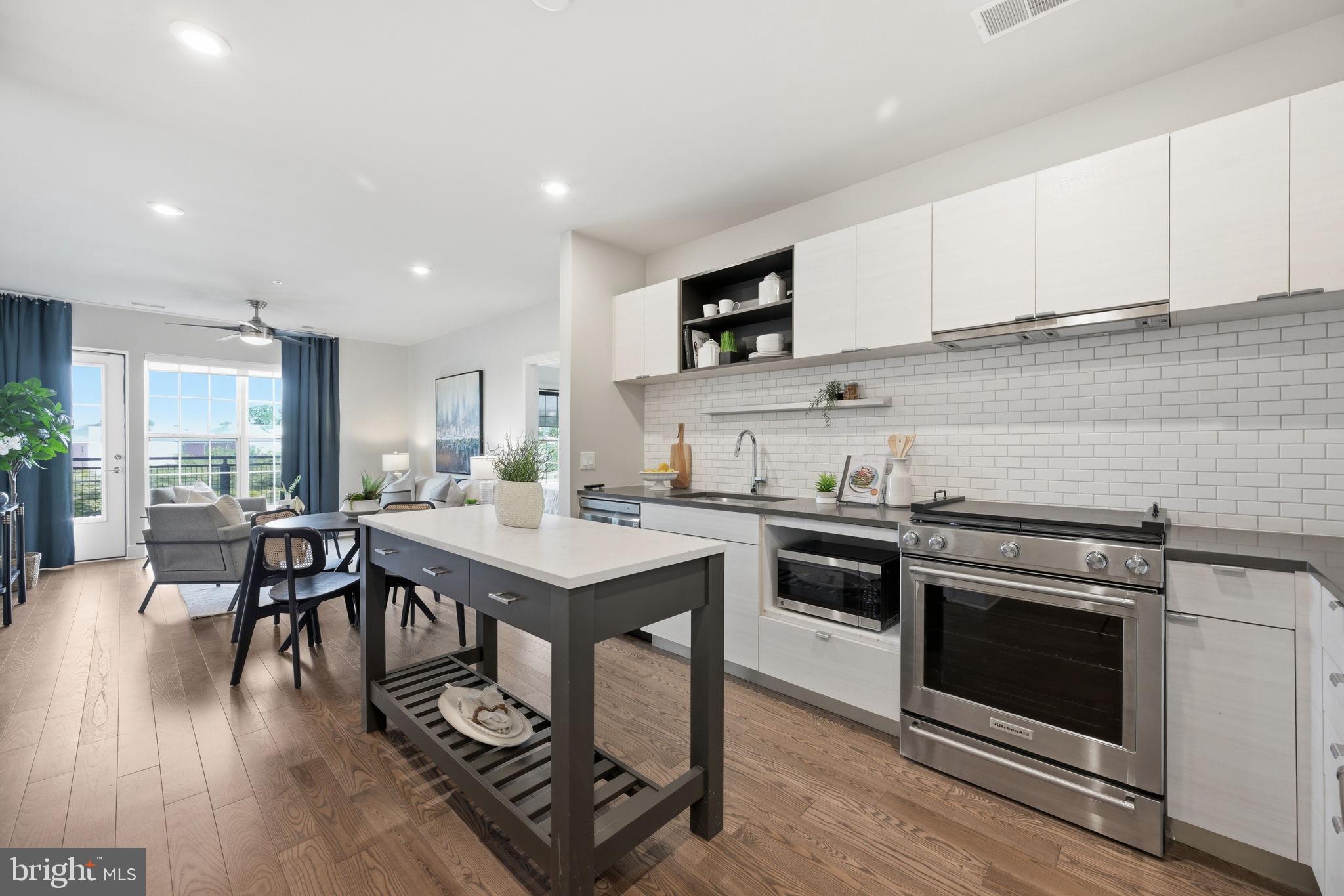 CROWN FARM - Residential