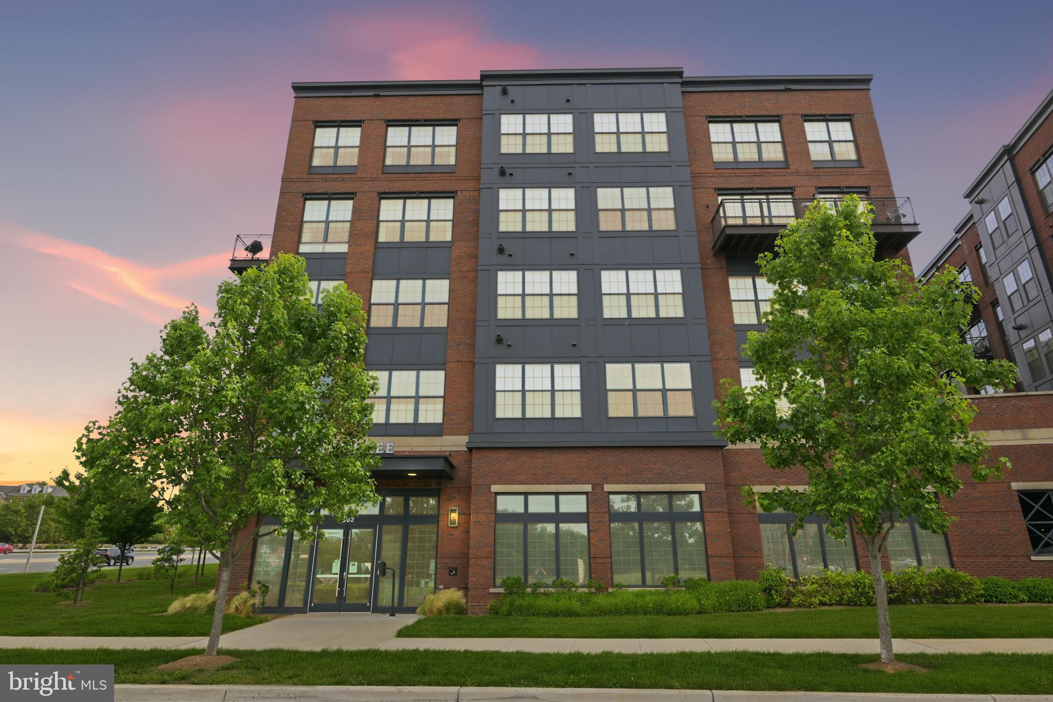 CROWN FARM - Residential