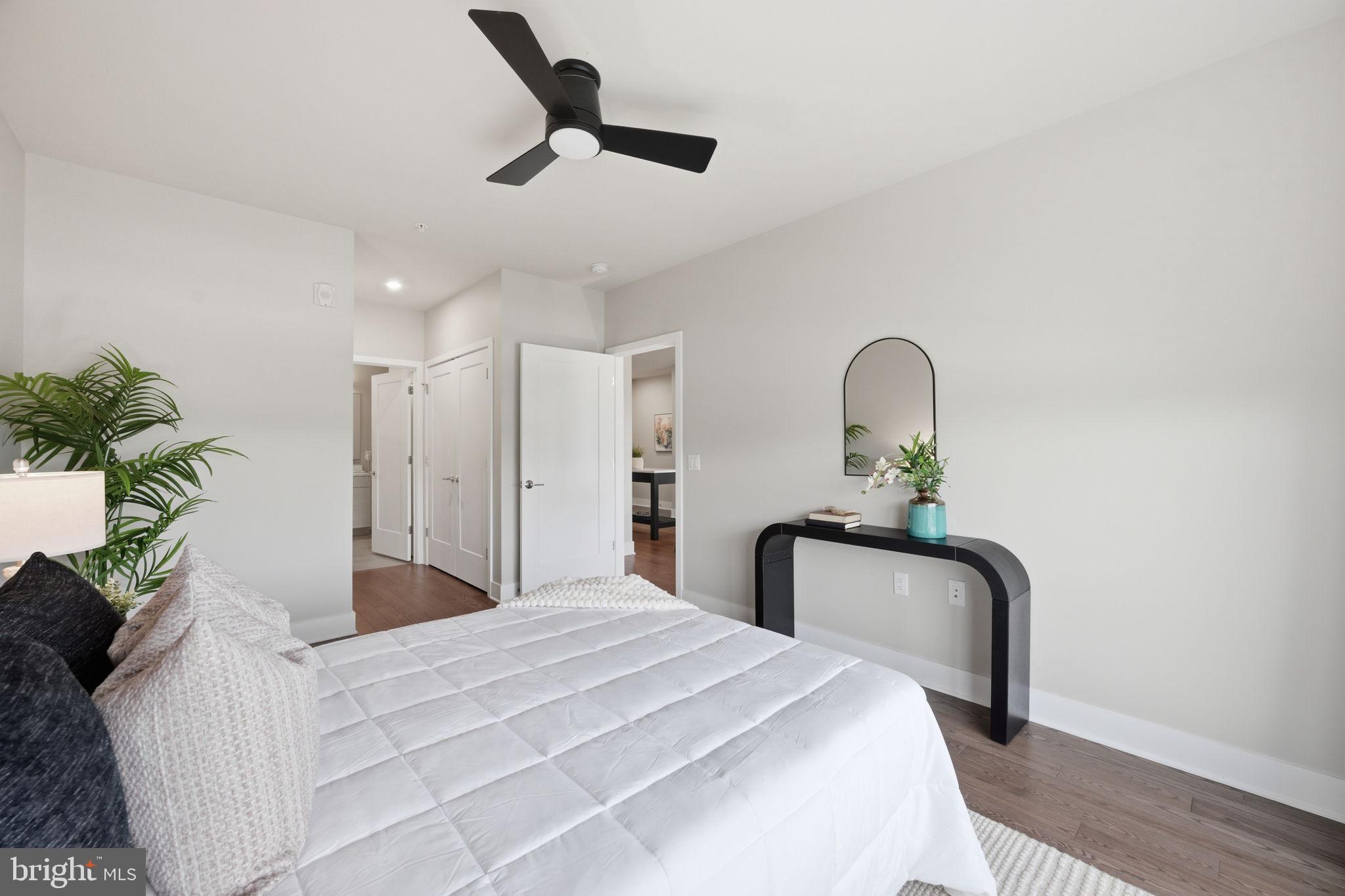 CROWN FARM - Residential