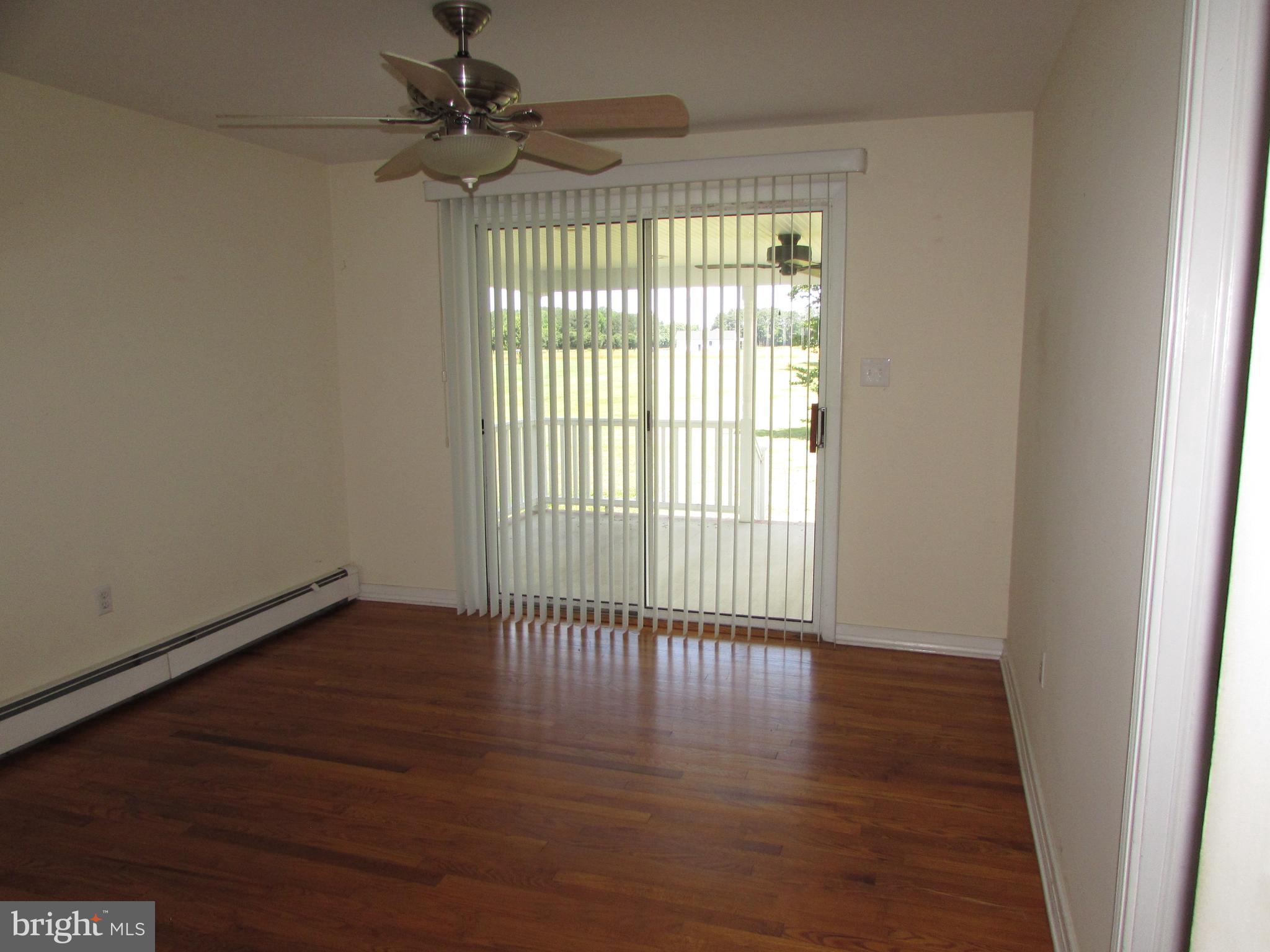 WILLISTON - Residential