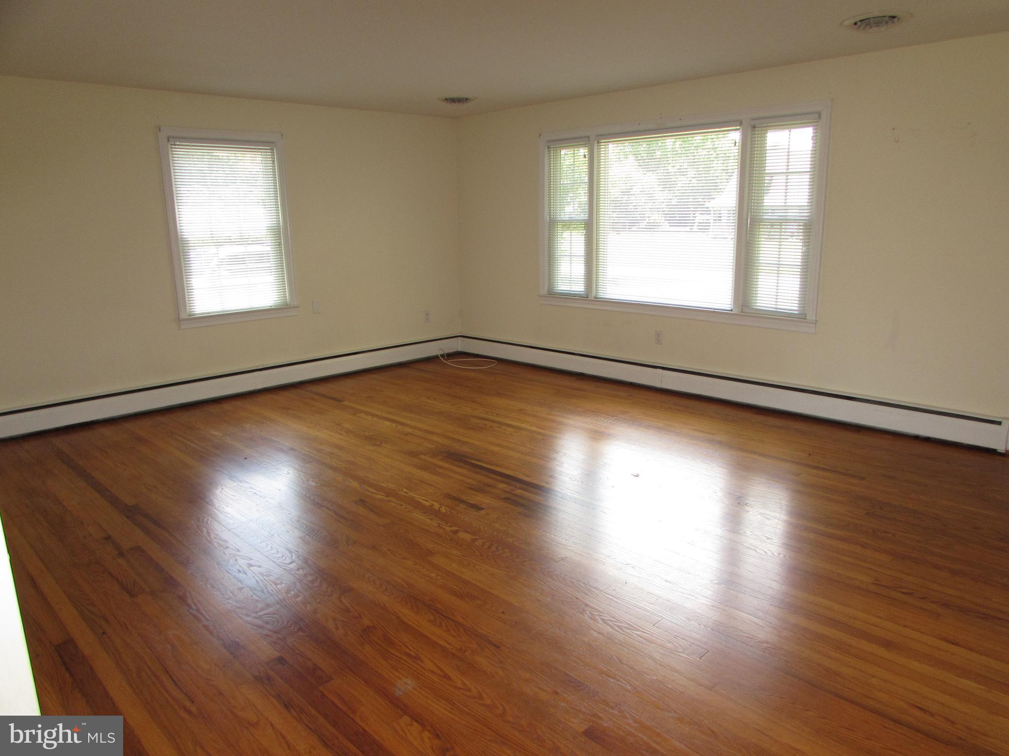 WILLISTON - Residential