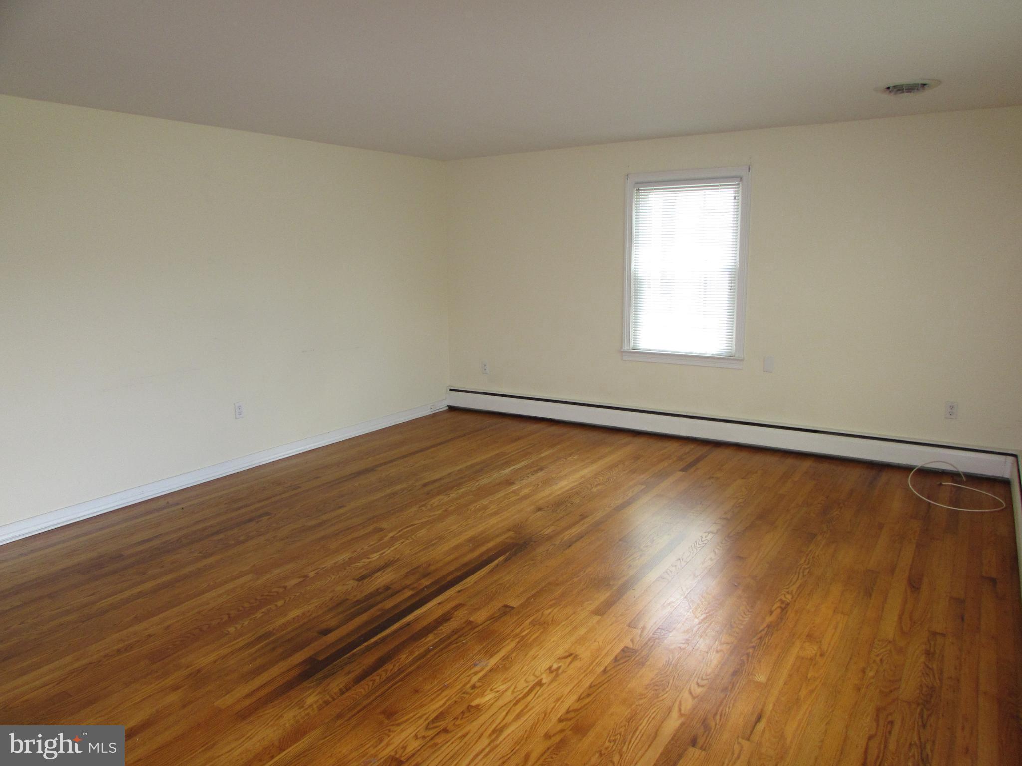 WILLISTON - Residential