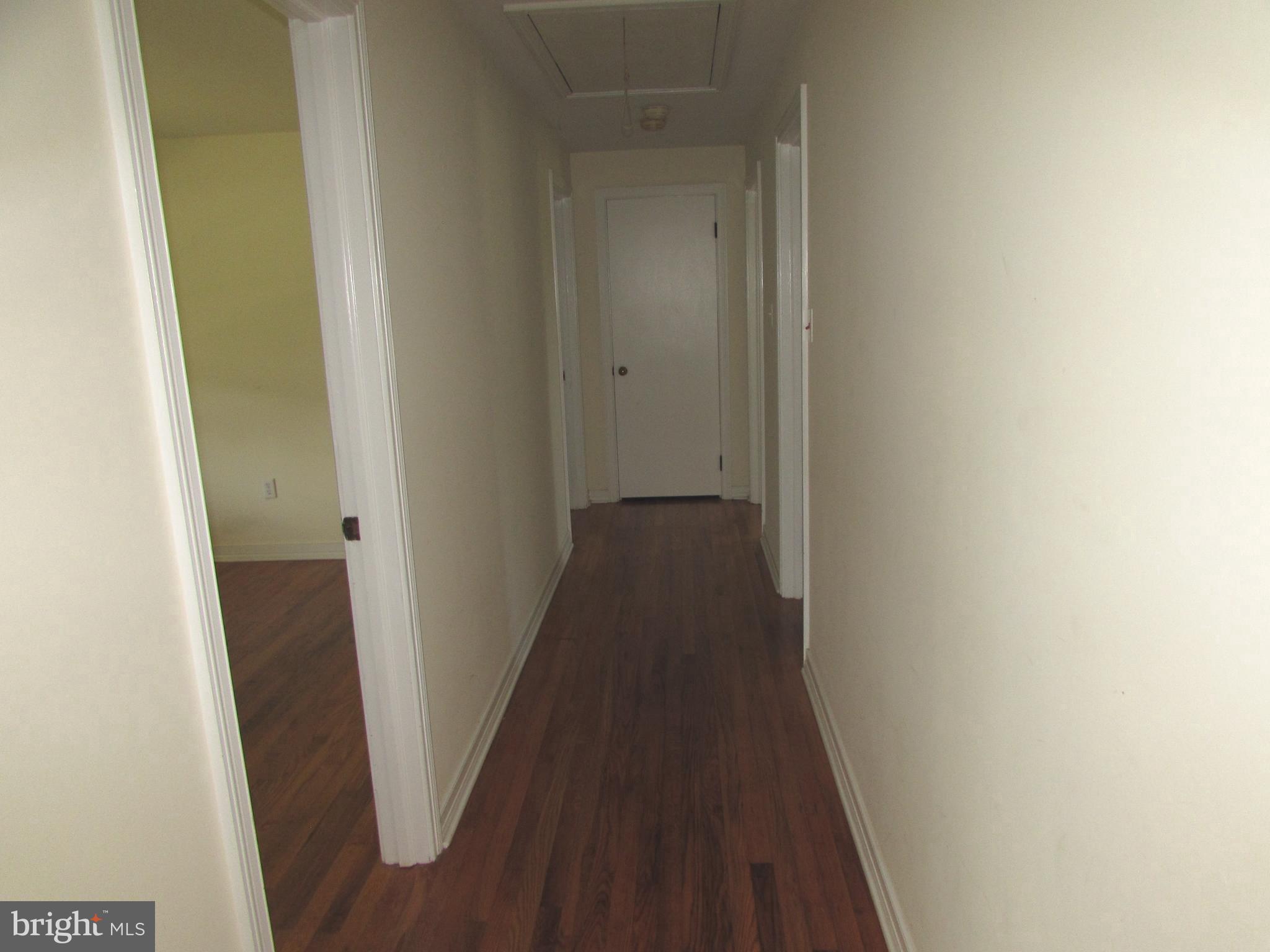 WILLISTON - Residential