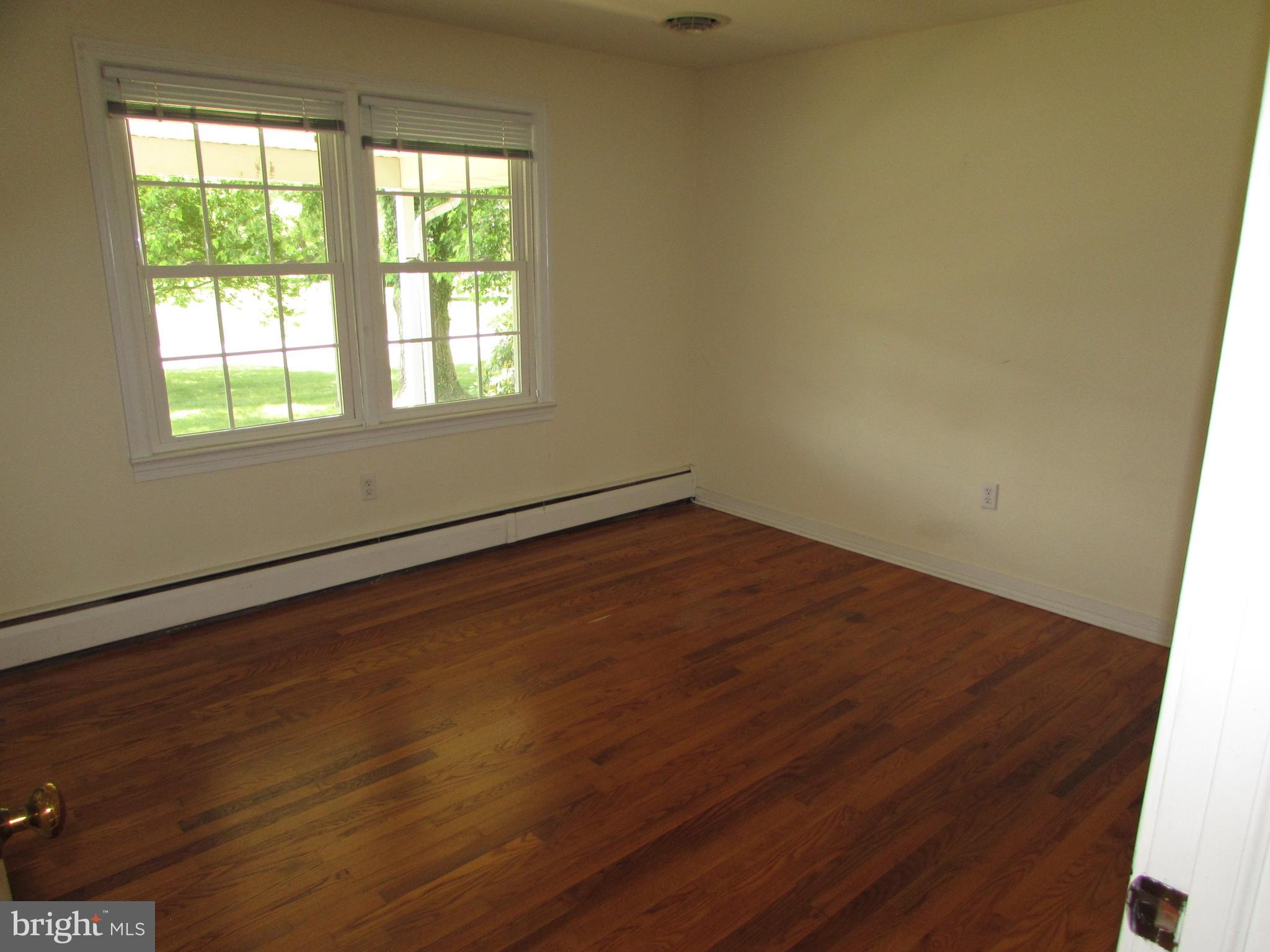 WILLISTON - Residential