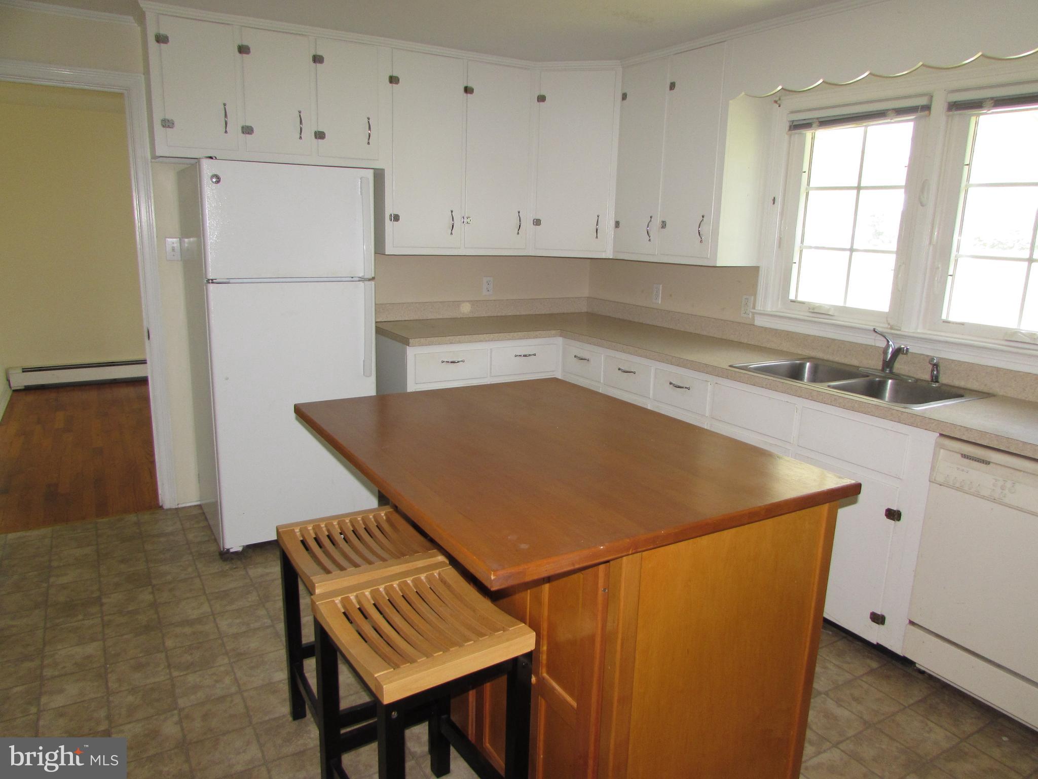 WILLISTON - Residential