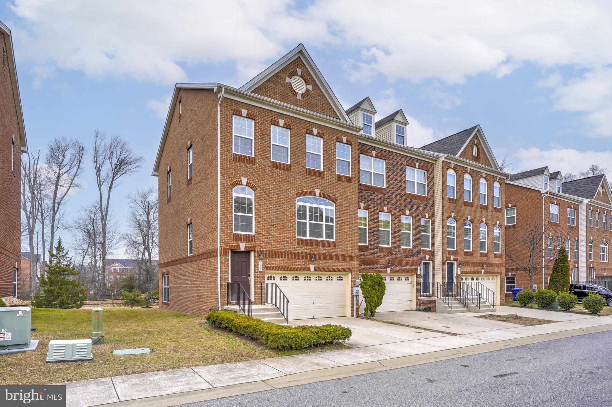 CHELSEA MANOR - Residential