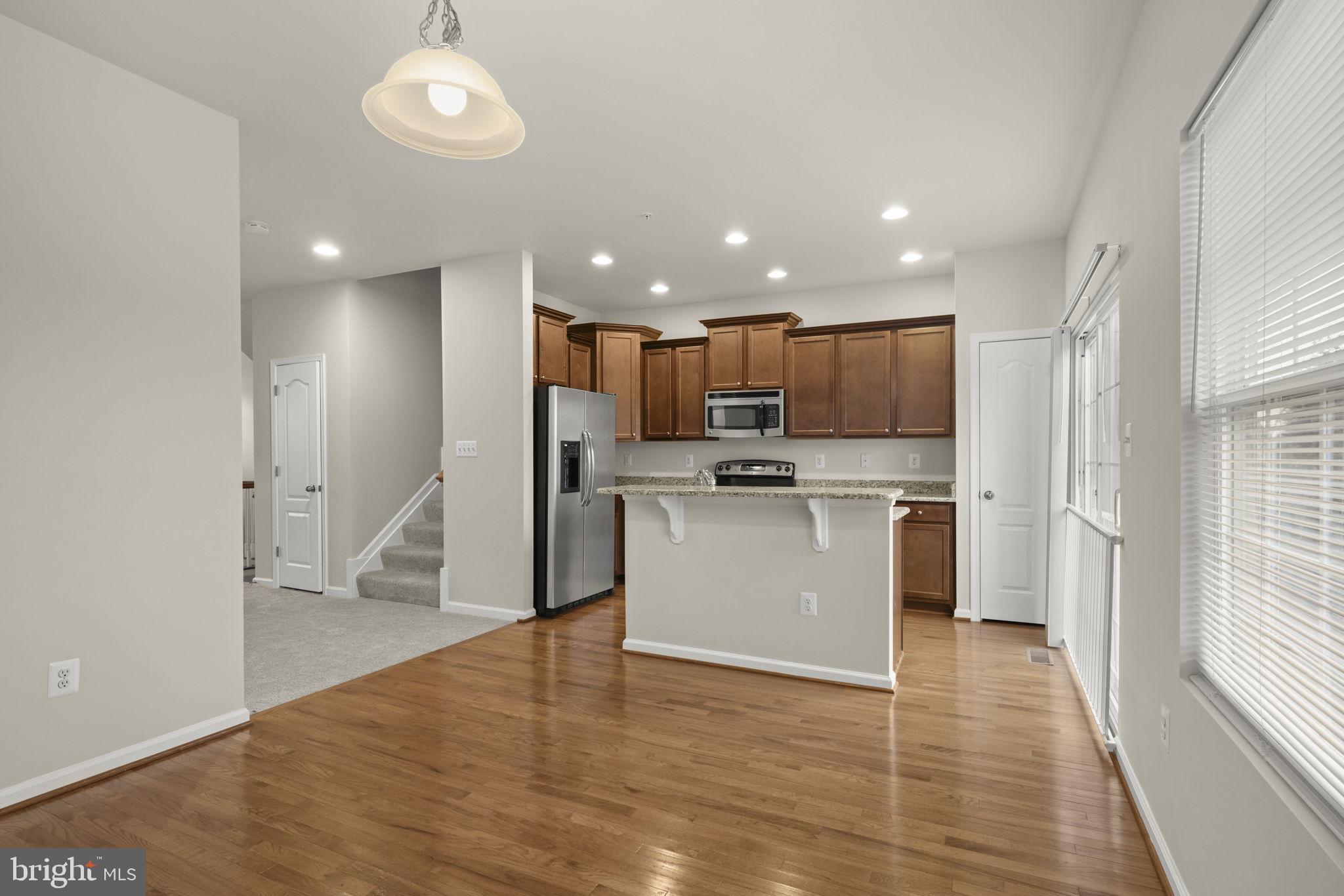 CHELSEA MANOR - Residential