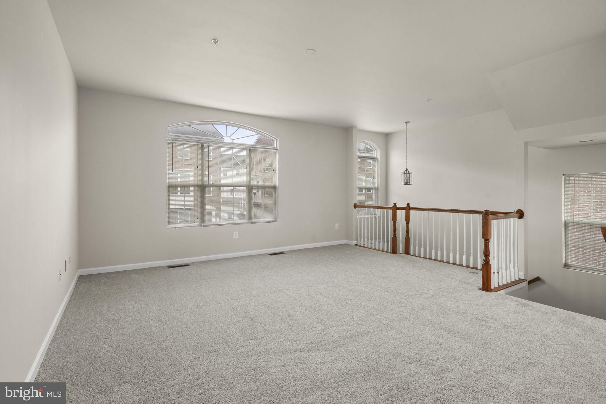 CHELSEA MANOR - Residential