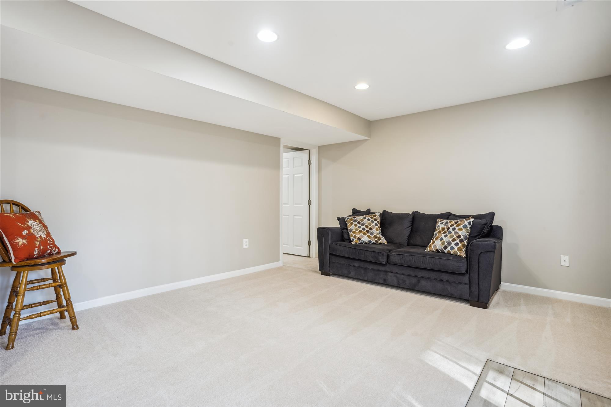 MONTCLAIR - Residential