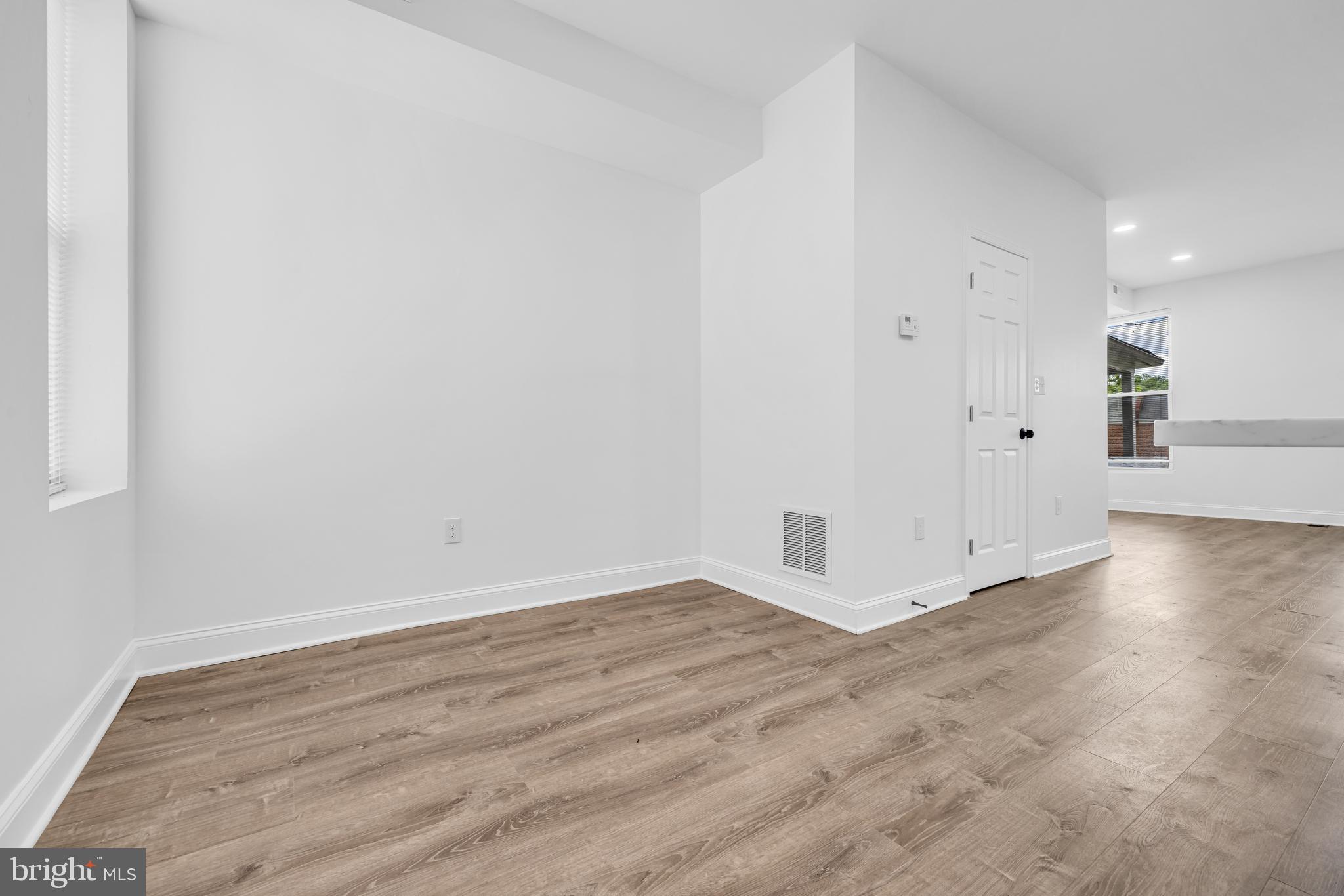 WINCHESTER - Residential