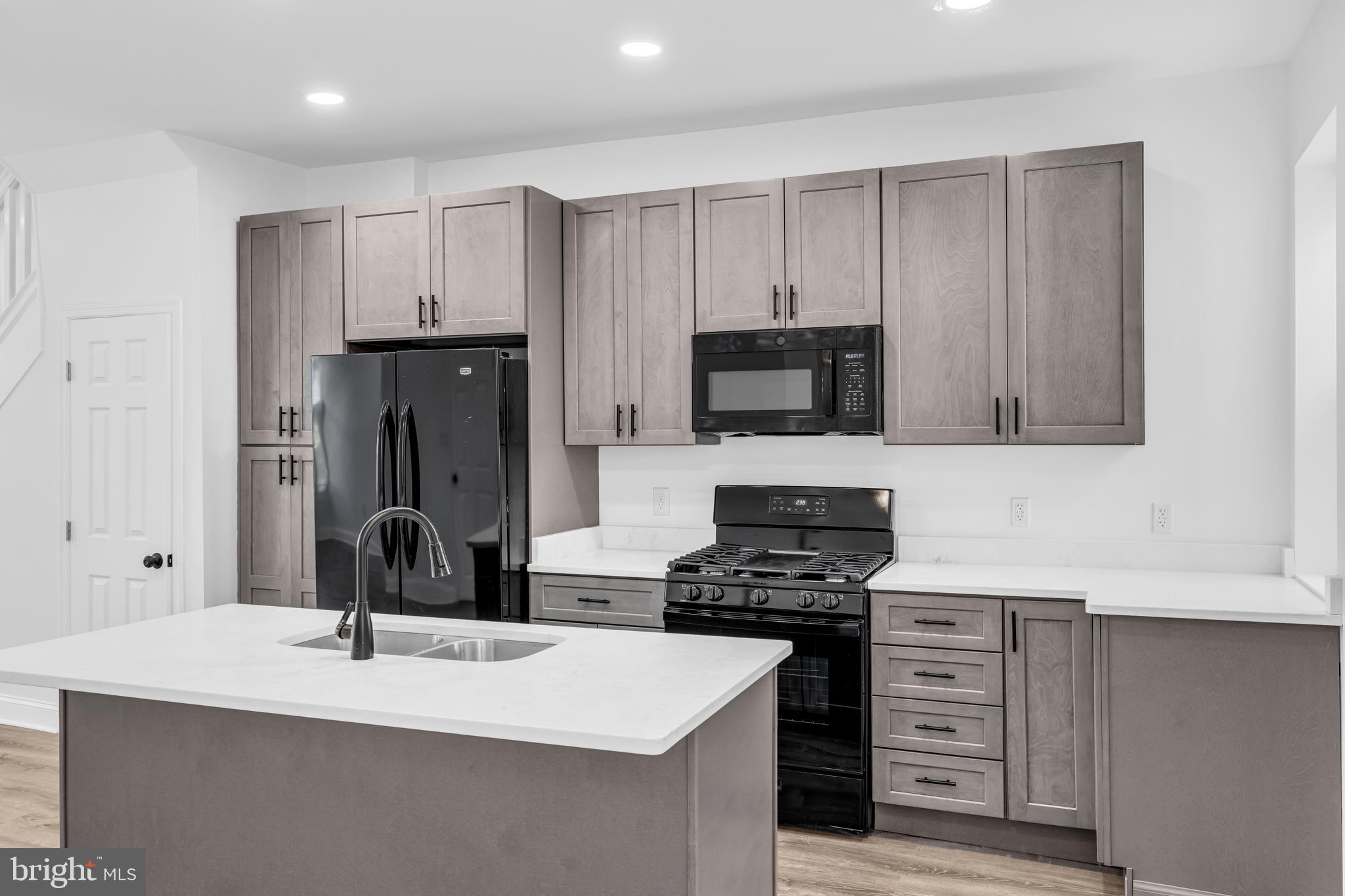 WINCHESTER - Residential