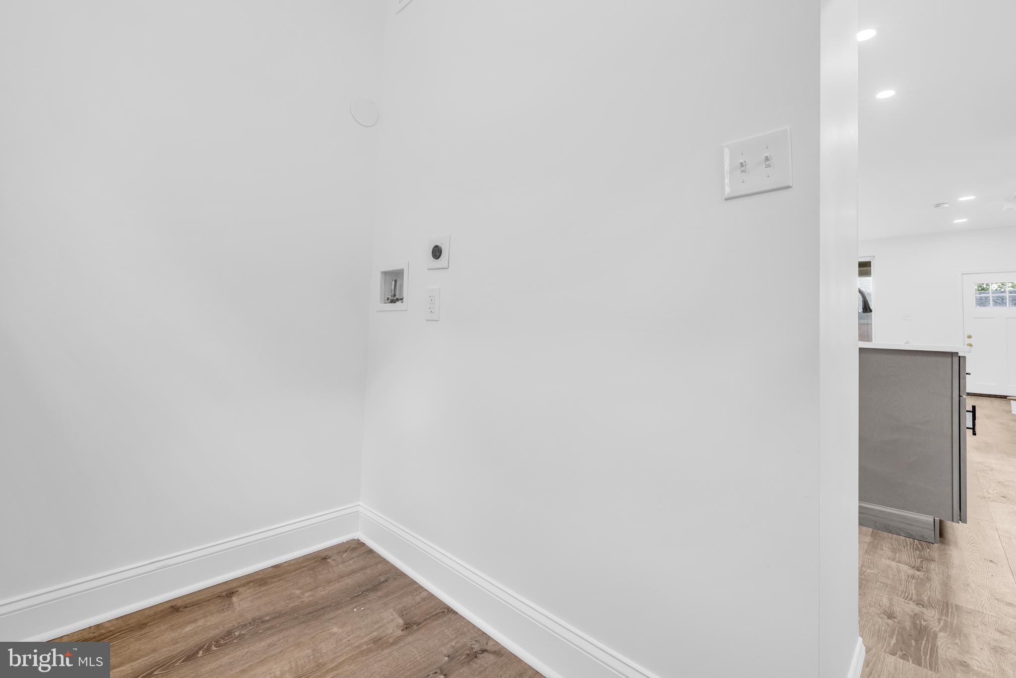 WINCHESTER - Residential