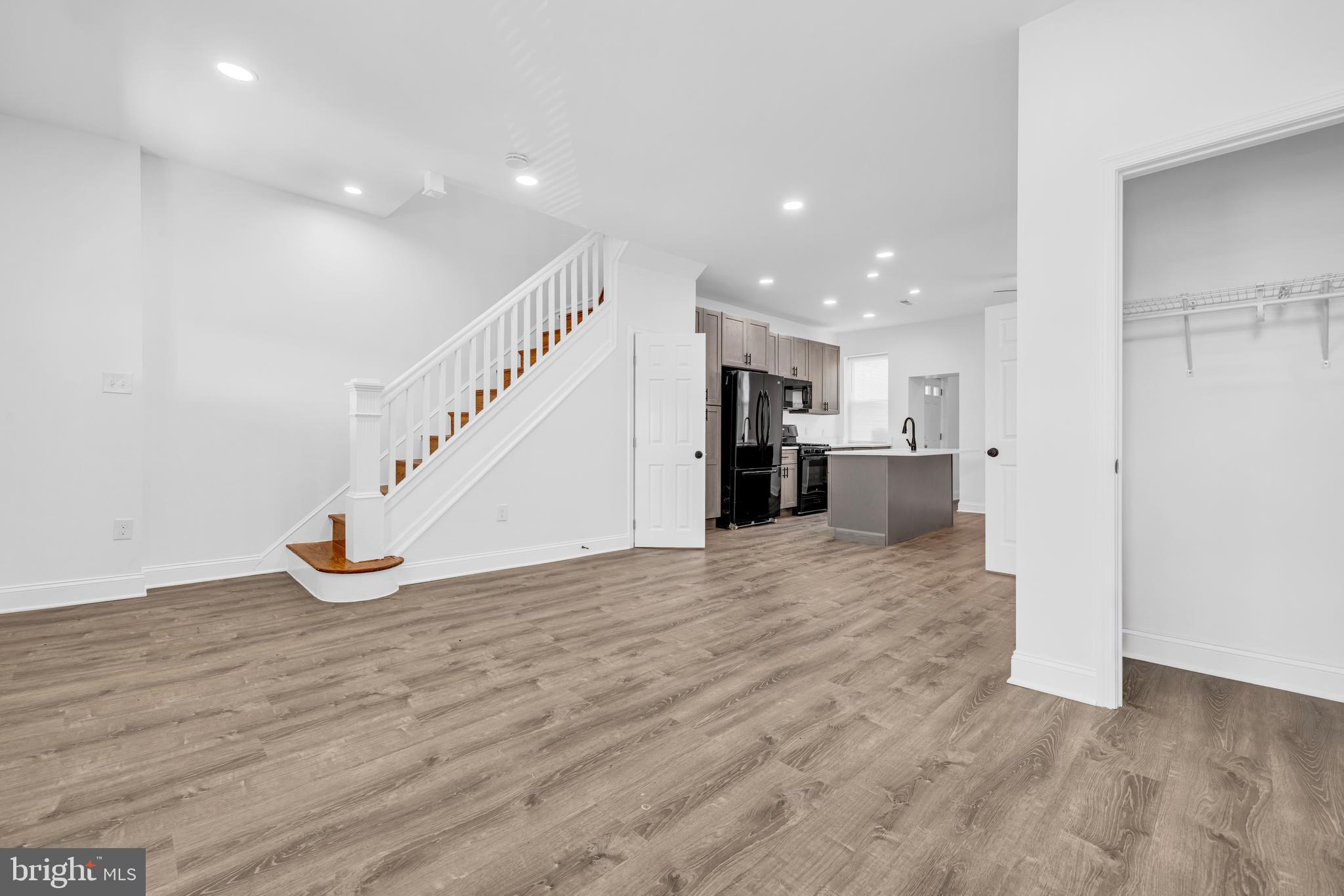 WINCHESTER - Residential