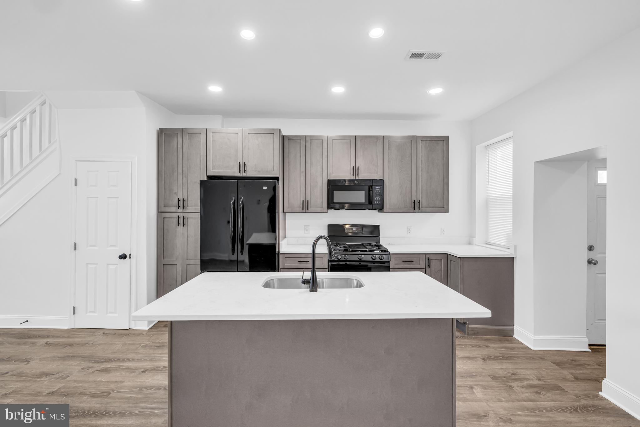 WINCHESTER - Residential