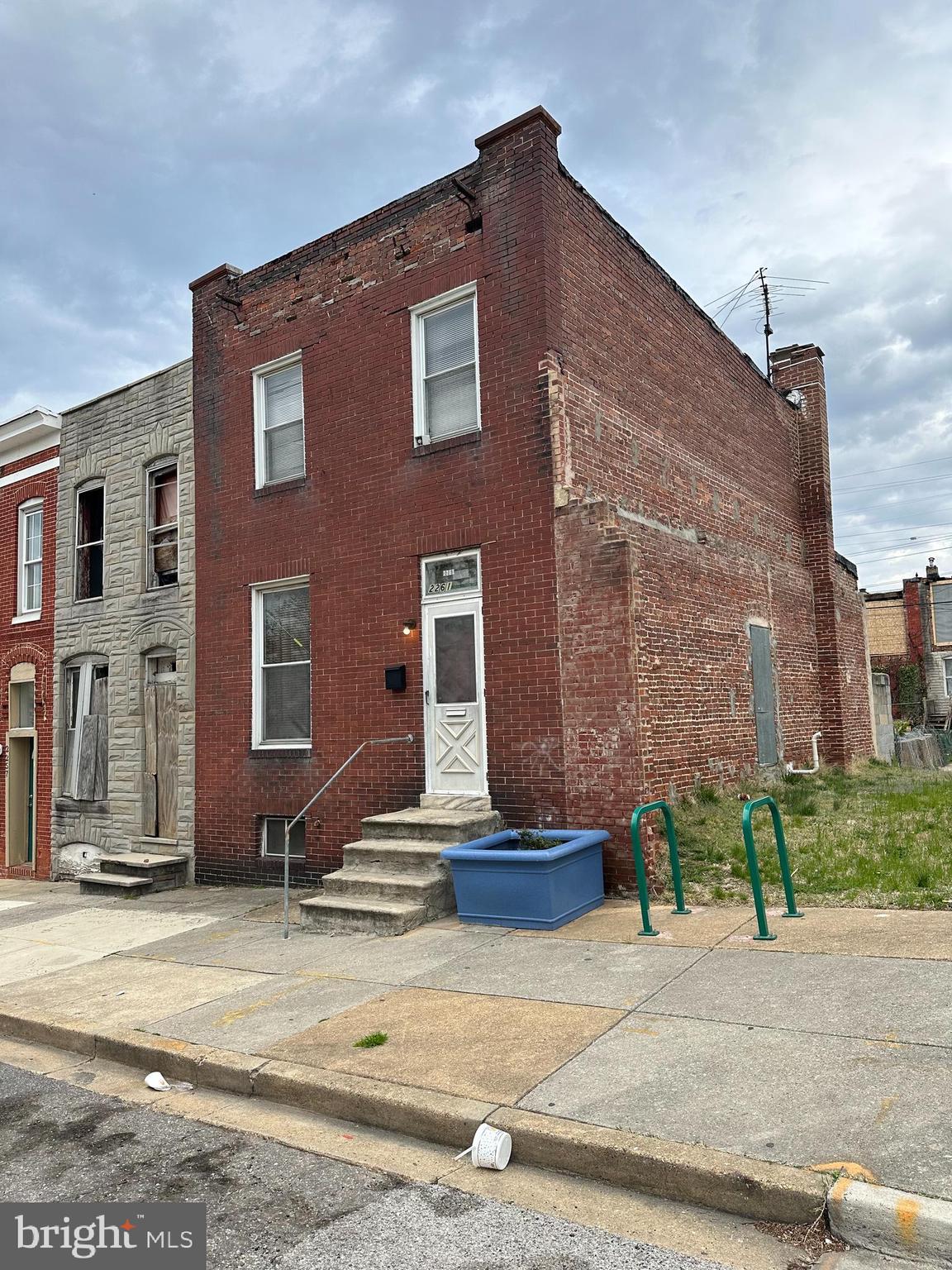Attention Investors, and Buyers!  A solid rowhome with 2 large bedrooms, 1 bath, hardwood flooring, waterproofed basement, and newly installed Central Air Ductwork is ready for your finishing touches whether it be for rent or primary residence.  This home is located in the heart of quaint Westport, a block from the light rail stop, and seconds from the I295 ramps to points north and south.  The lot adjacent to this property is also being sold that can add to future investment potential. ONE Westport Development along the waterfront has broken ground and expect future development in the coming years. The lot at 2263 Sidney next door can also be purchased for an additional $50k.  Get in on the ground  and bring your best offer!