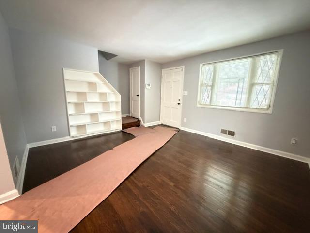WEST HILLS - Residential