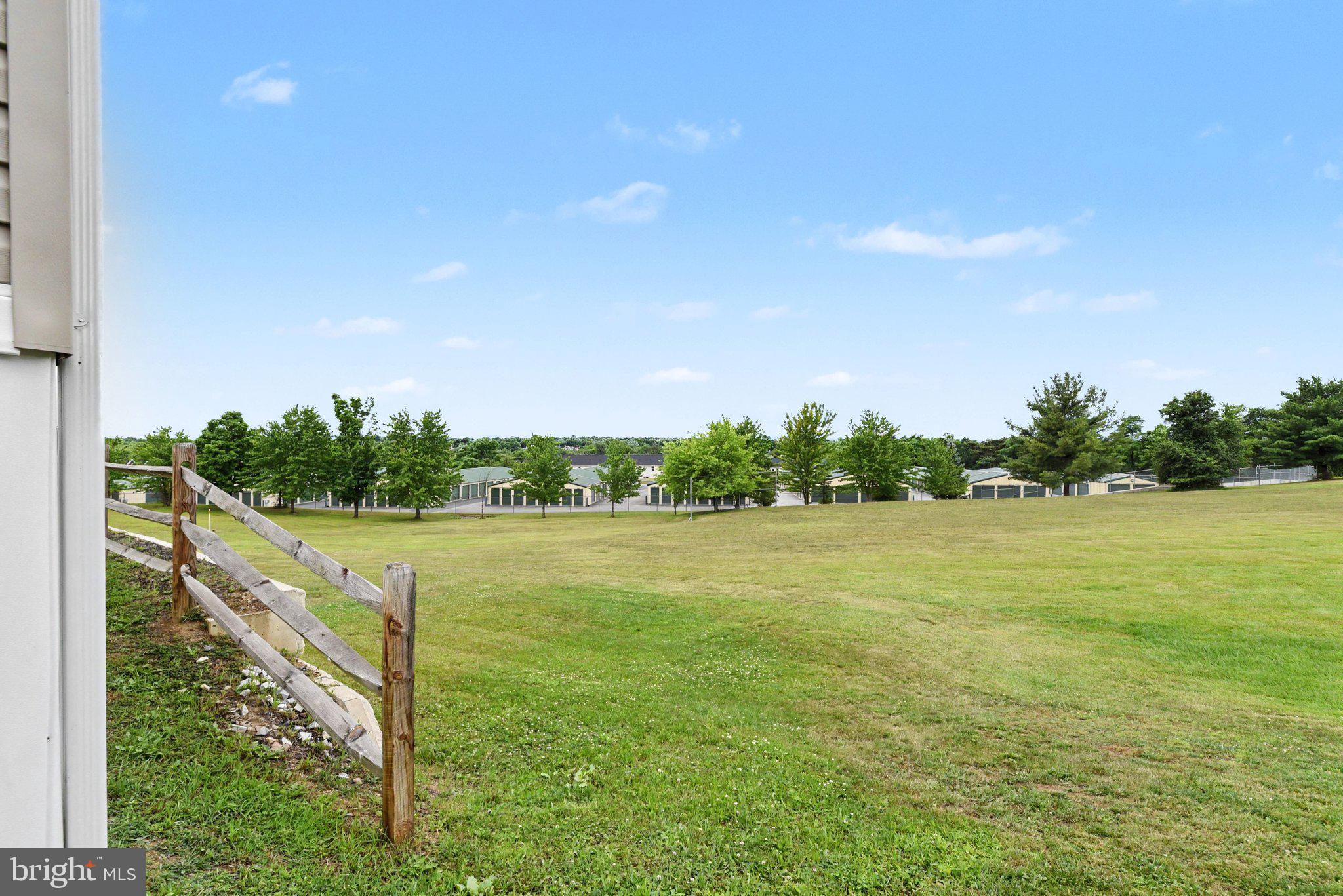 NORTHVIEW MANOR - Residential