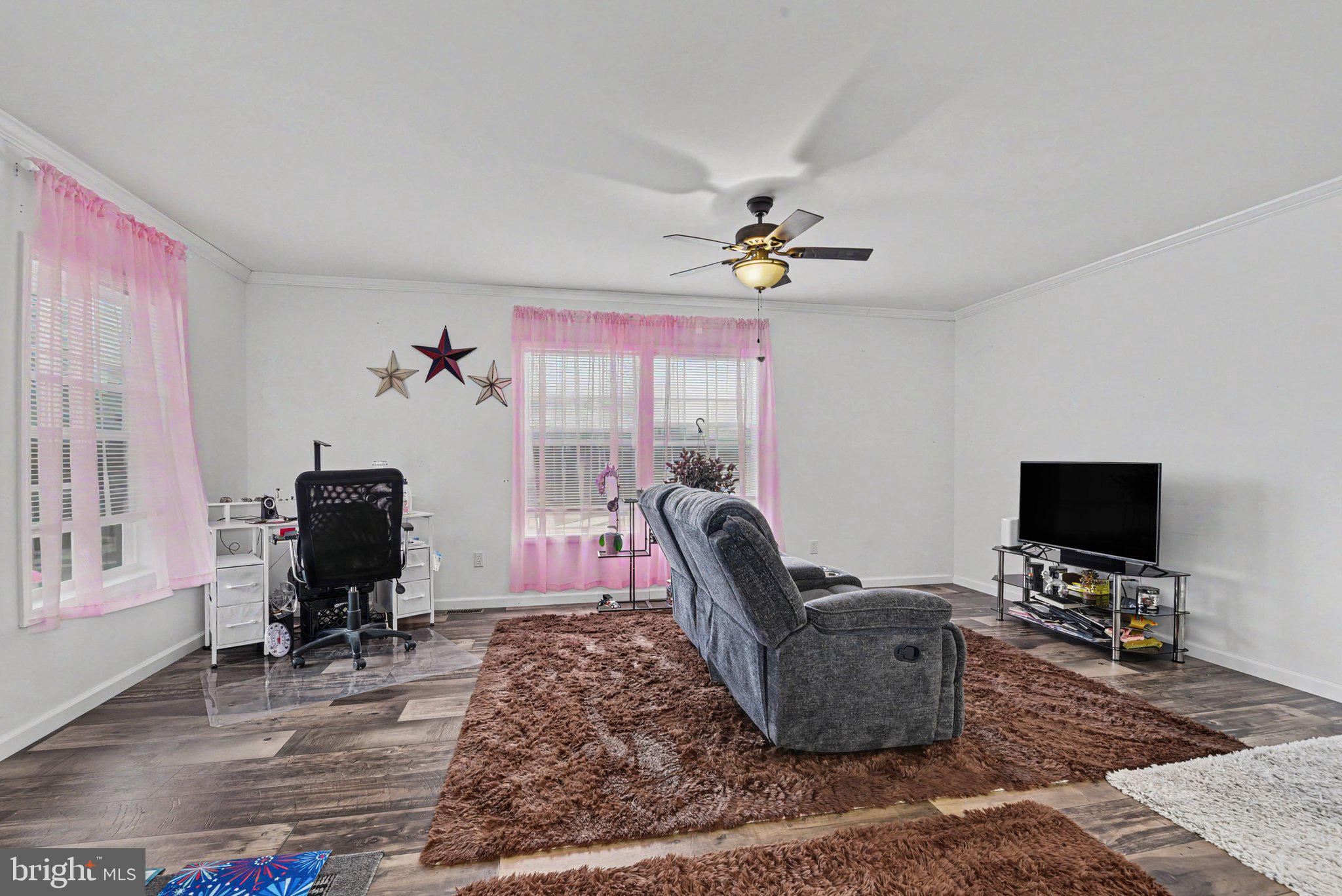 NORTHVIEW MANOR - Residential