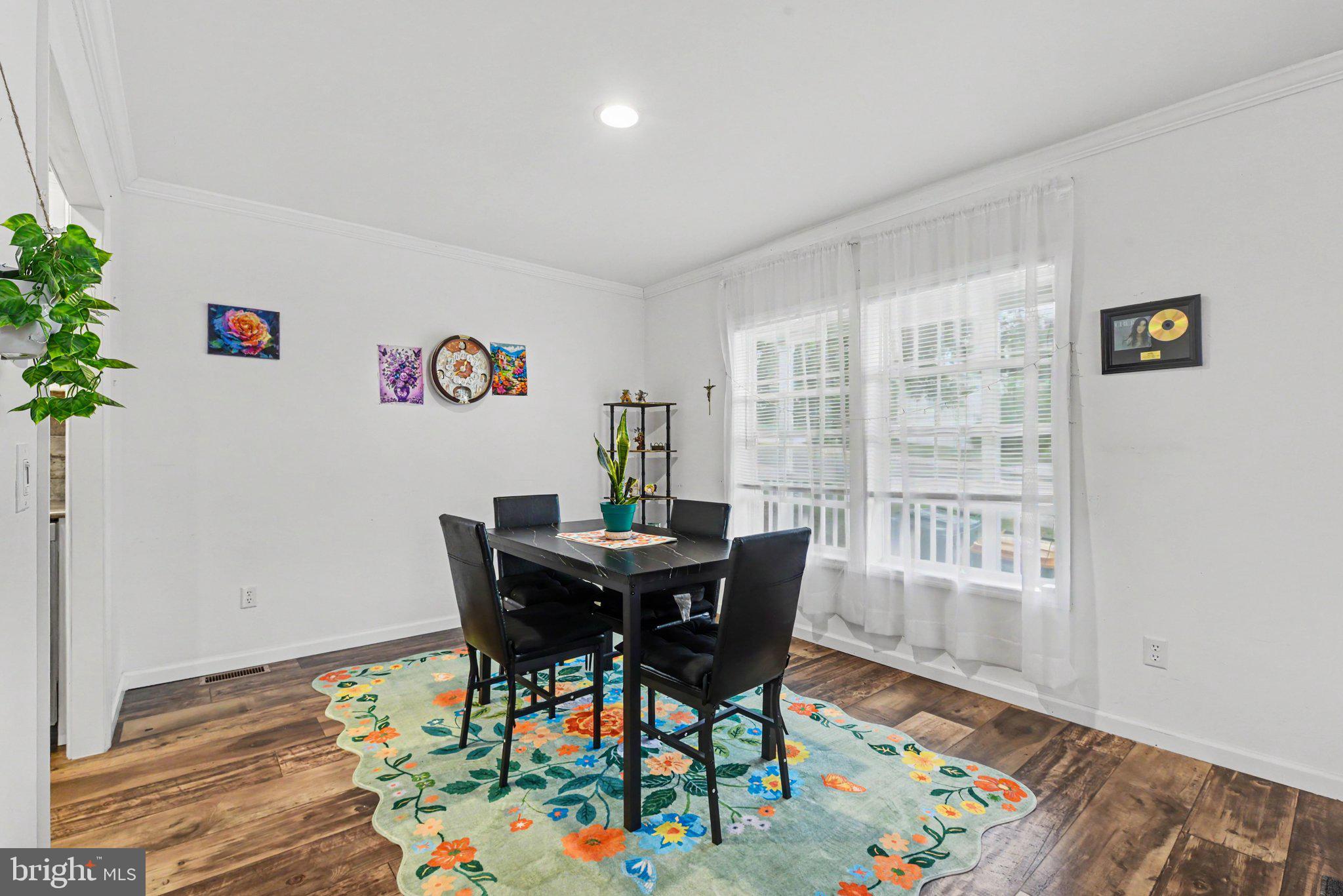 NORTHVIEW MANOR - Residential