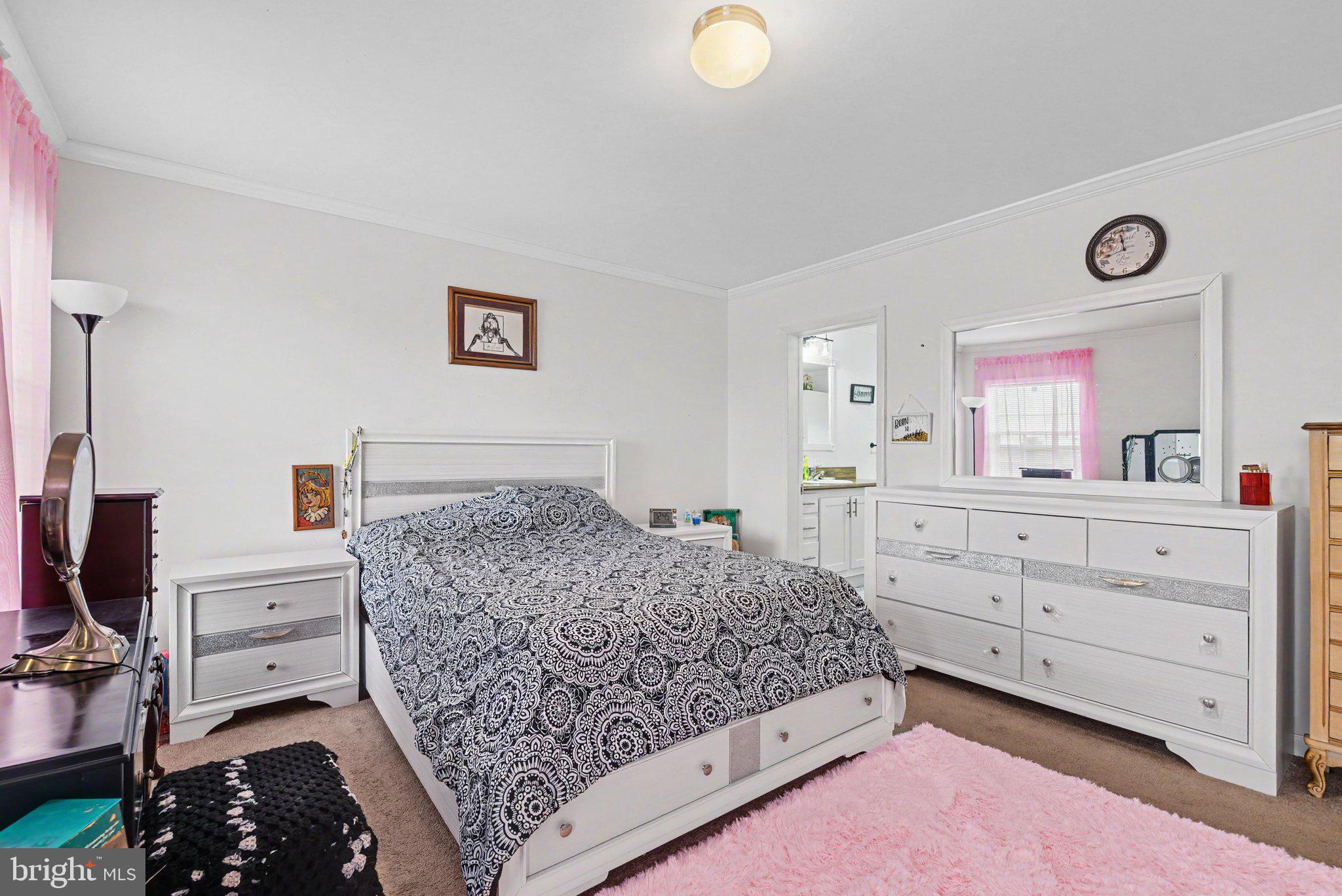 NORTHVIEW MANOR - Residential
