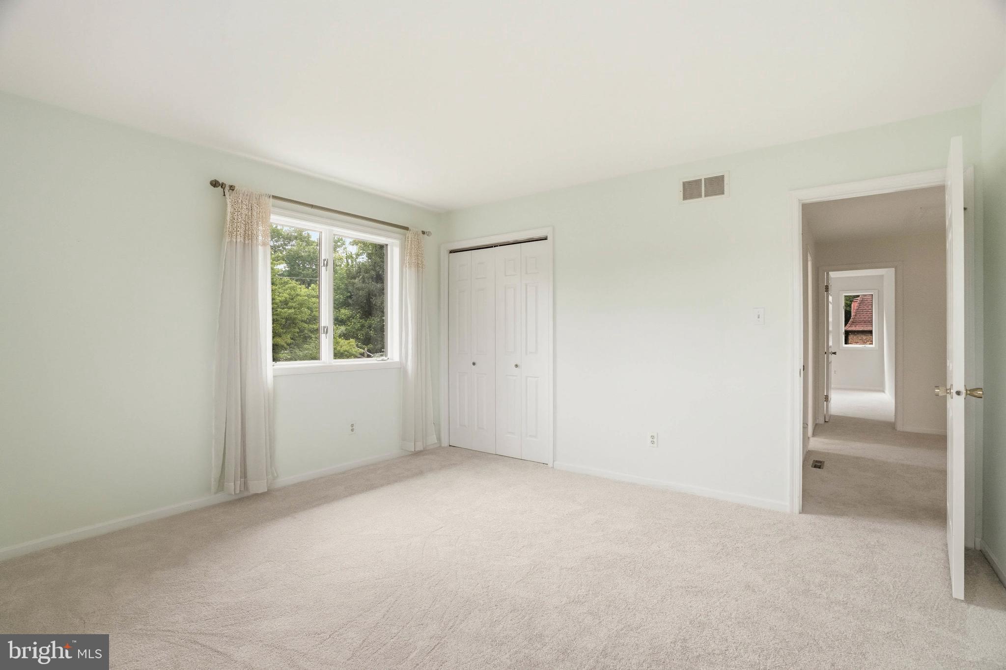 HIGHLAND LAKE - Residential