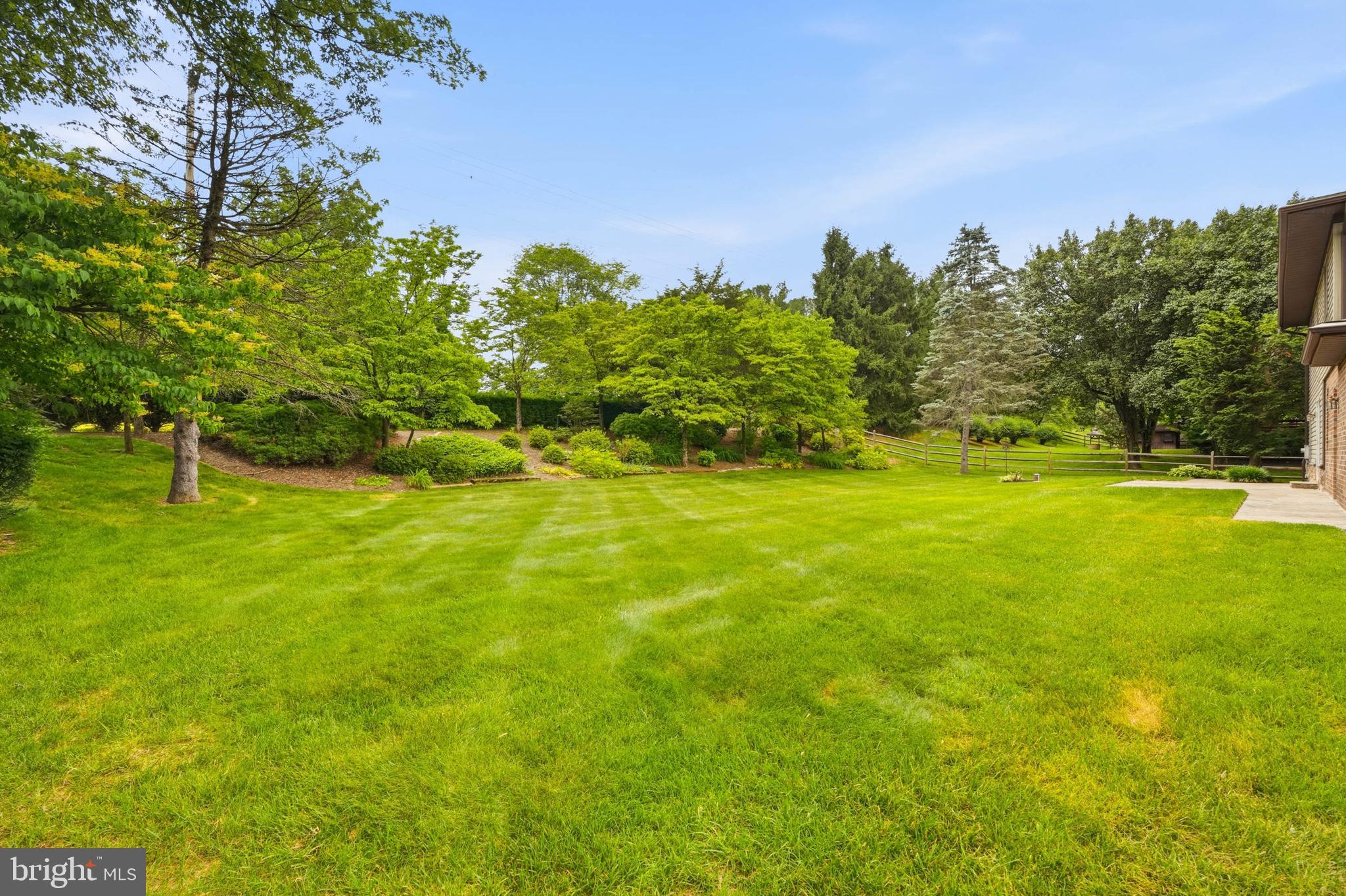 HIGHLAND LAKE - Residential