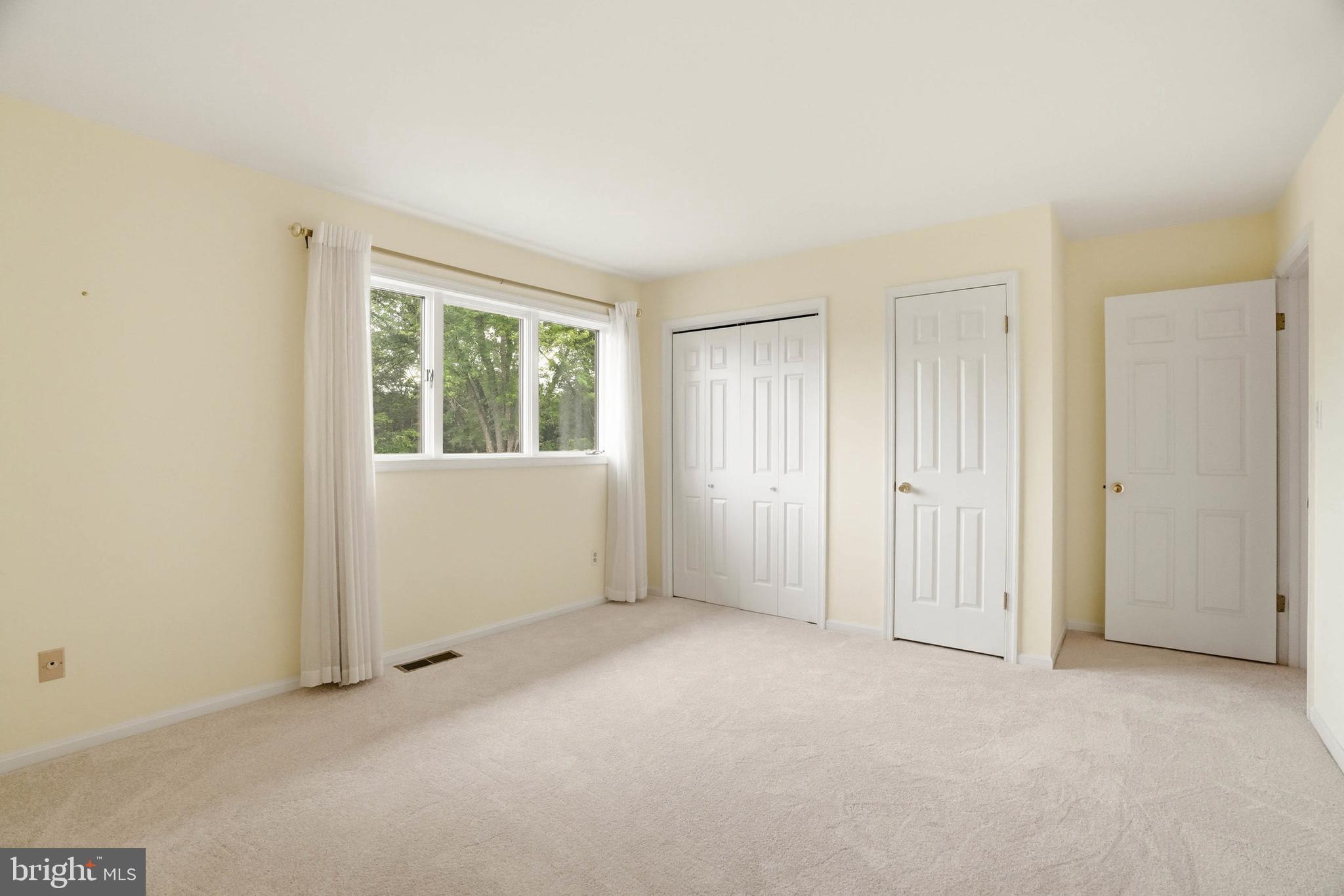HIGHLAND LAKE - Residential