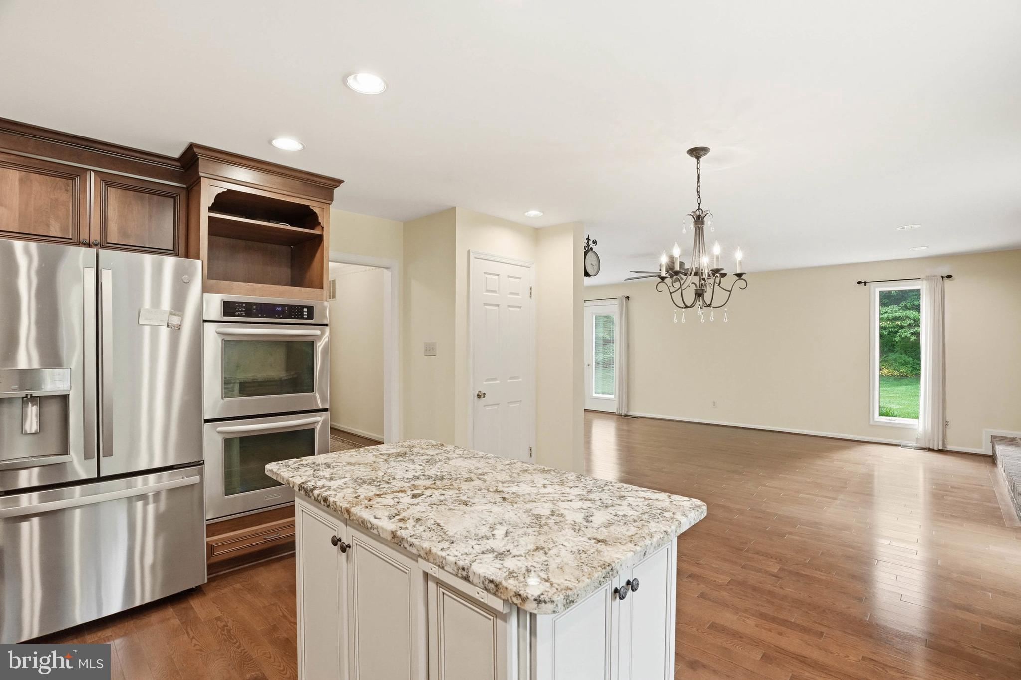 HIGHLAND LAKE - Residential