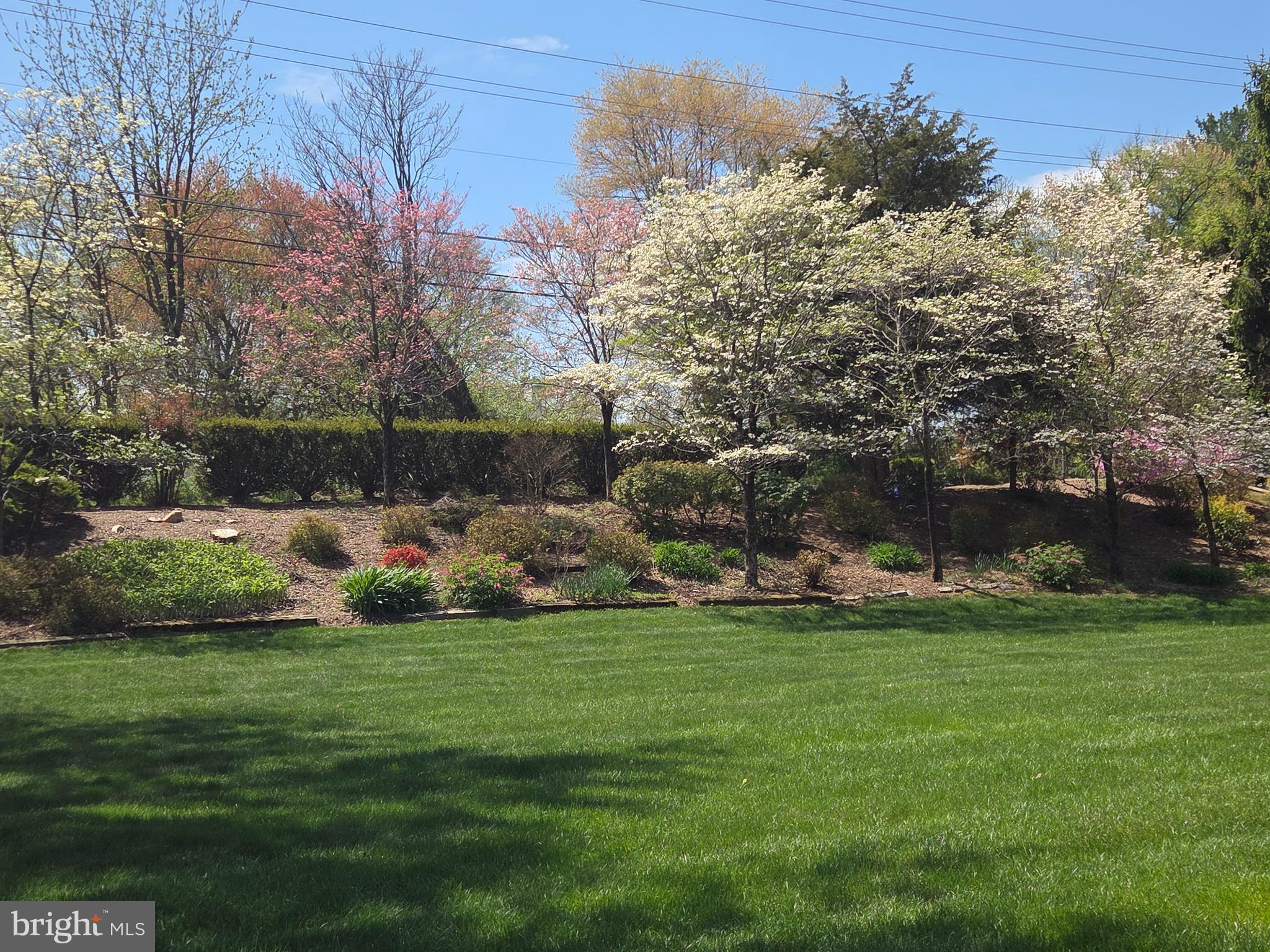 HIGHLAND LAKE - Residential