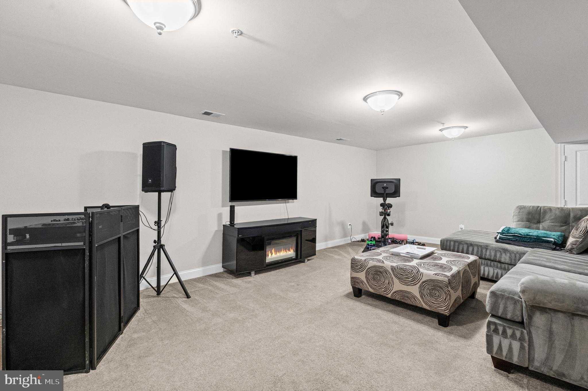 REISTERSTOWN - Residential