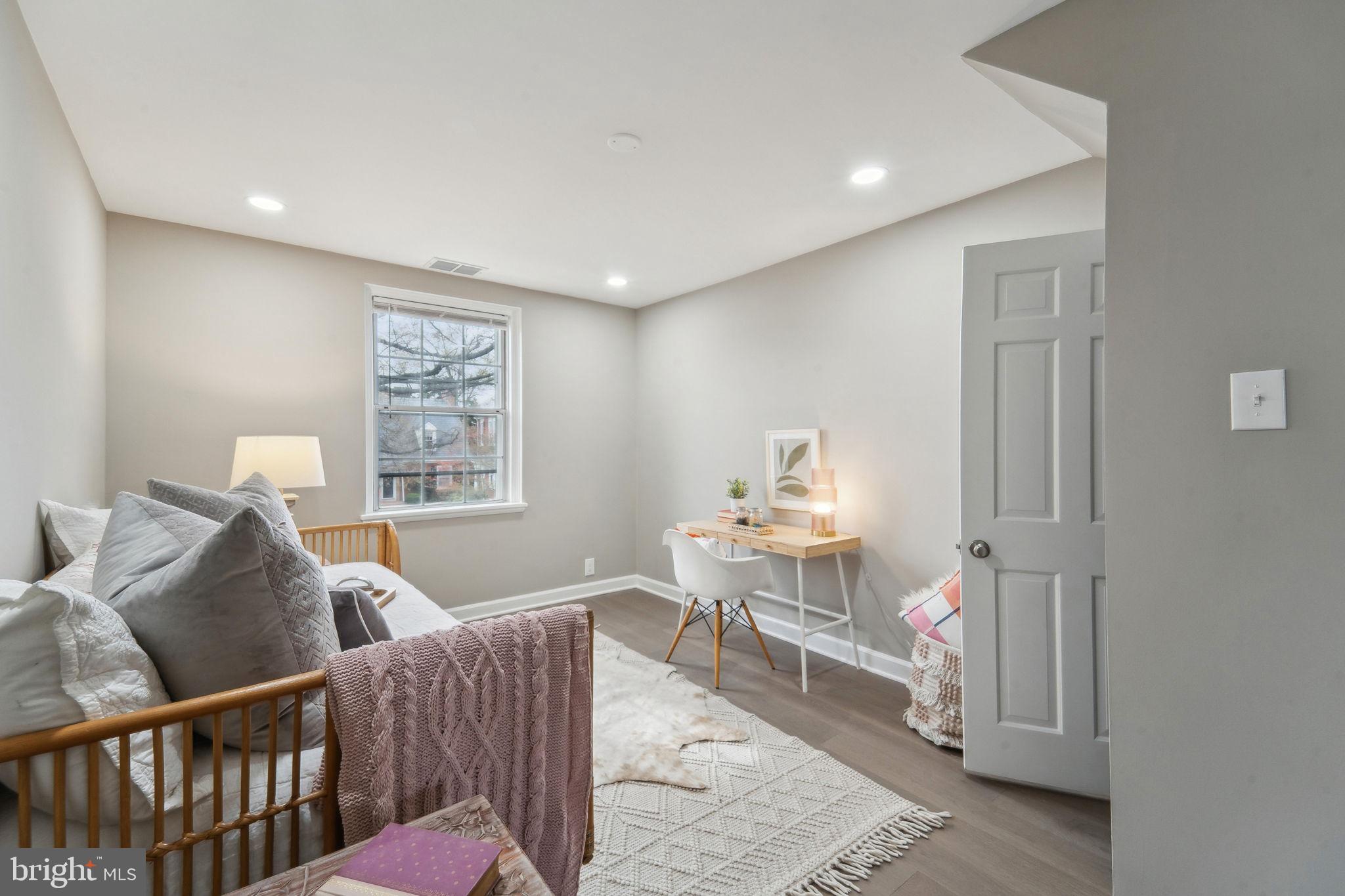 FAIRLINGTON ARBORS - Residential