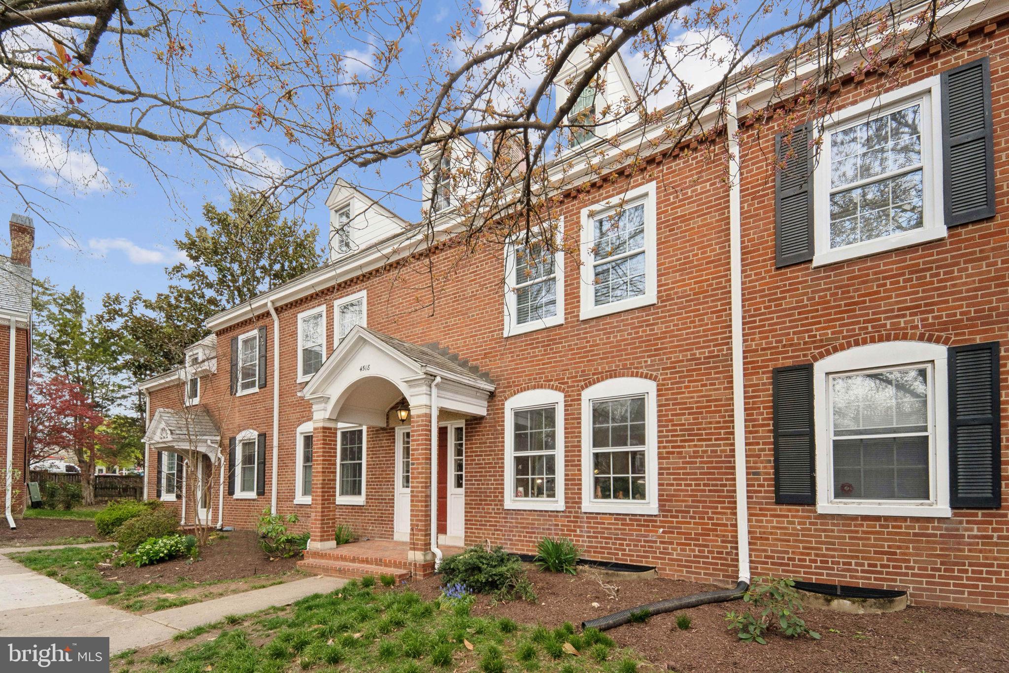 FAIRLINGTON ARBORS - Residential