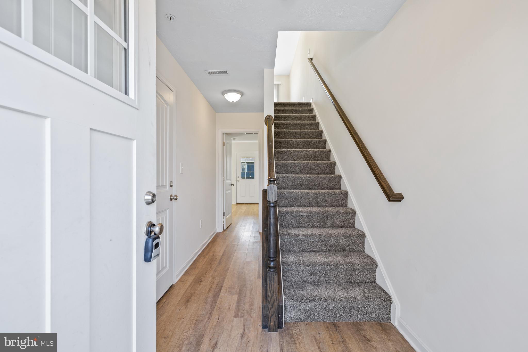 LEXINGTON - Residential Lease