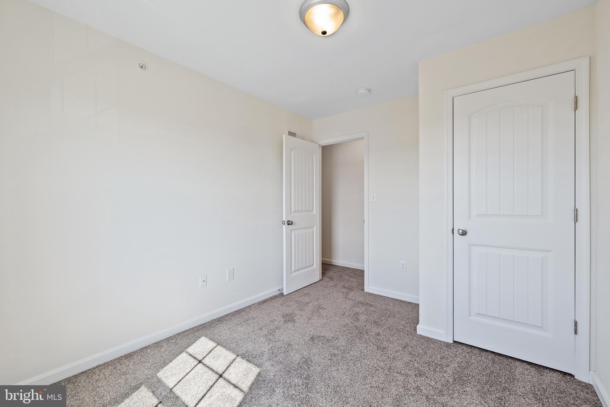 LEXINGTON - Residential Lease