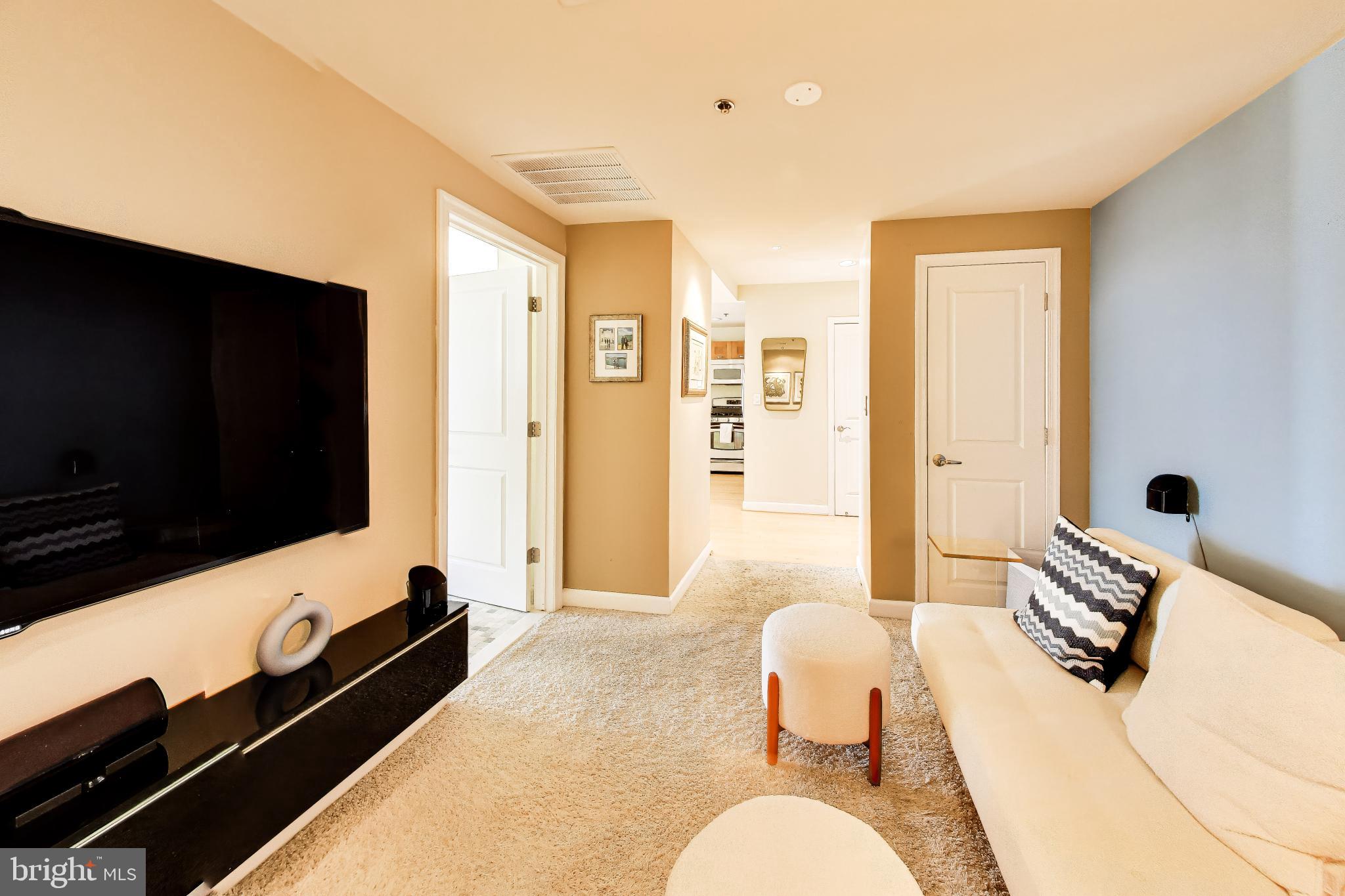 MIDTOWN BETHESDA NORTH - Residential