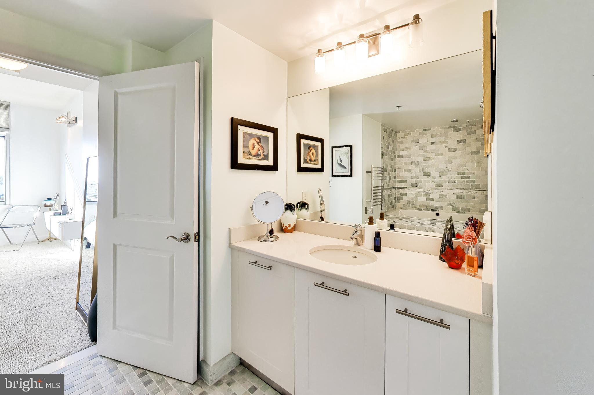 MIDTOWN BETHESDA NORTH - Residential