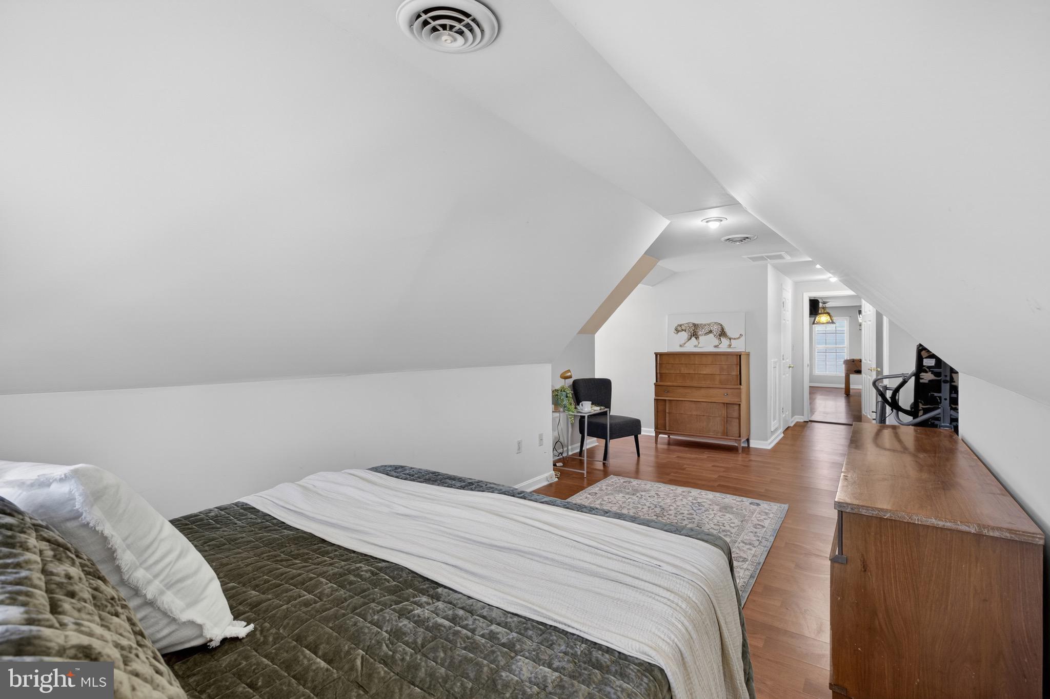 CLOVERFIELDS - Residential