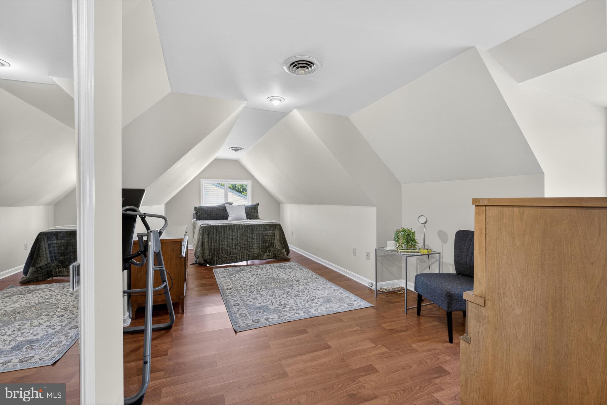 CLOVERFIELDS - Residential