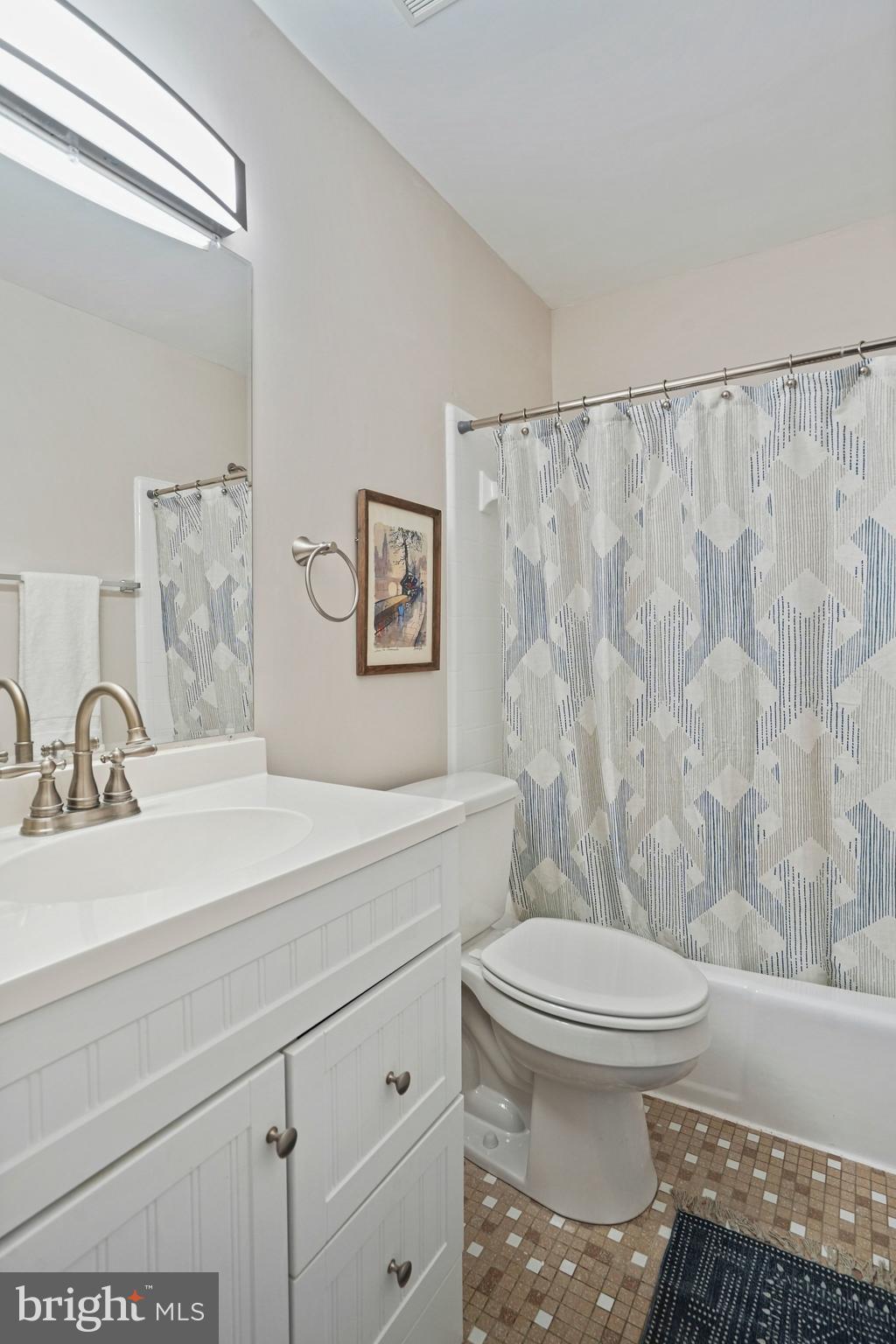 ROCKSHIRE TOWNHOMES - Residential