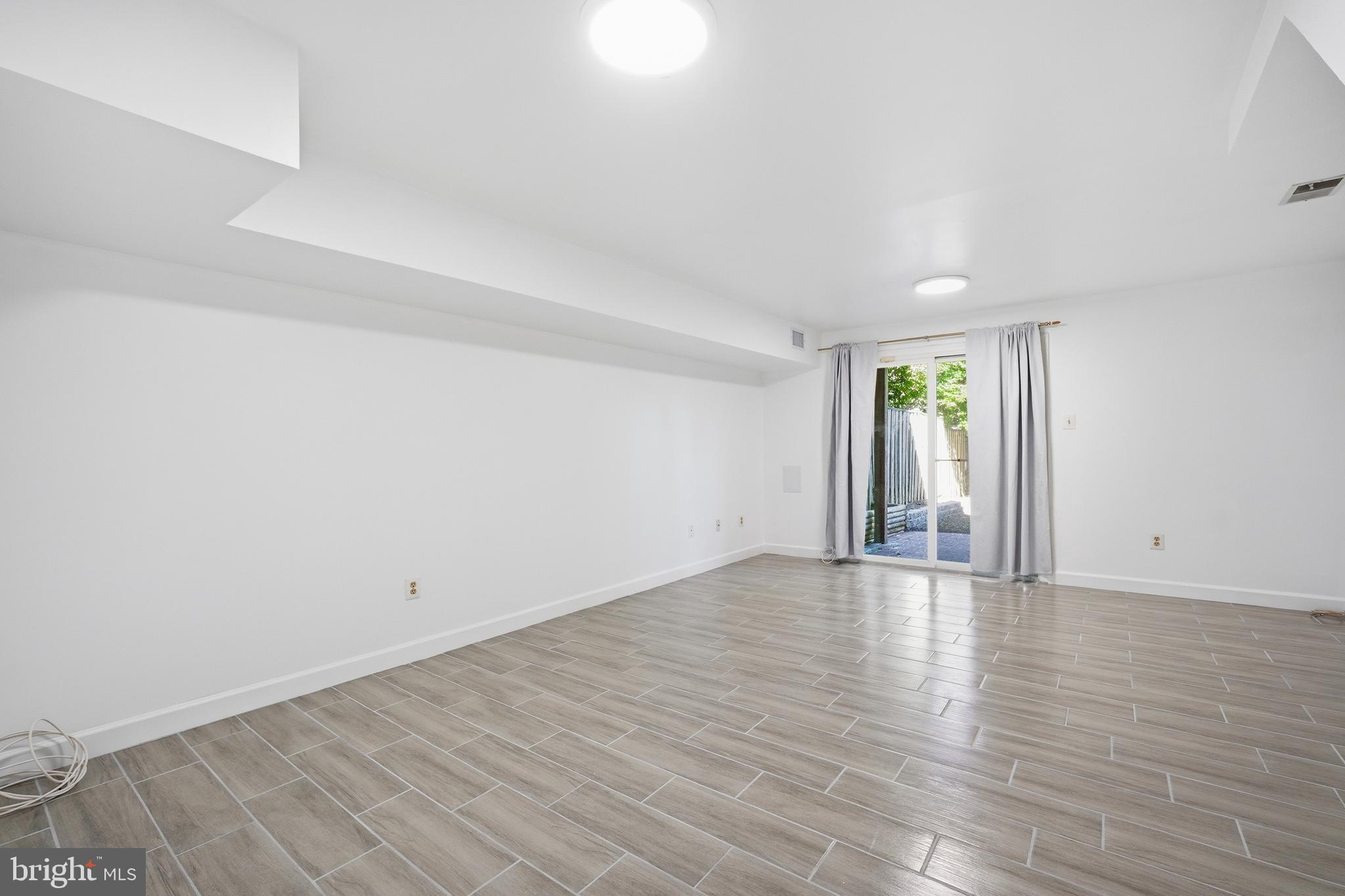ASPENWOOD - Residential