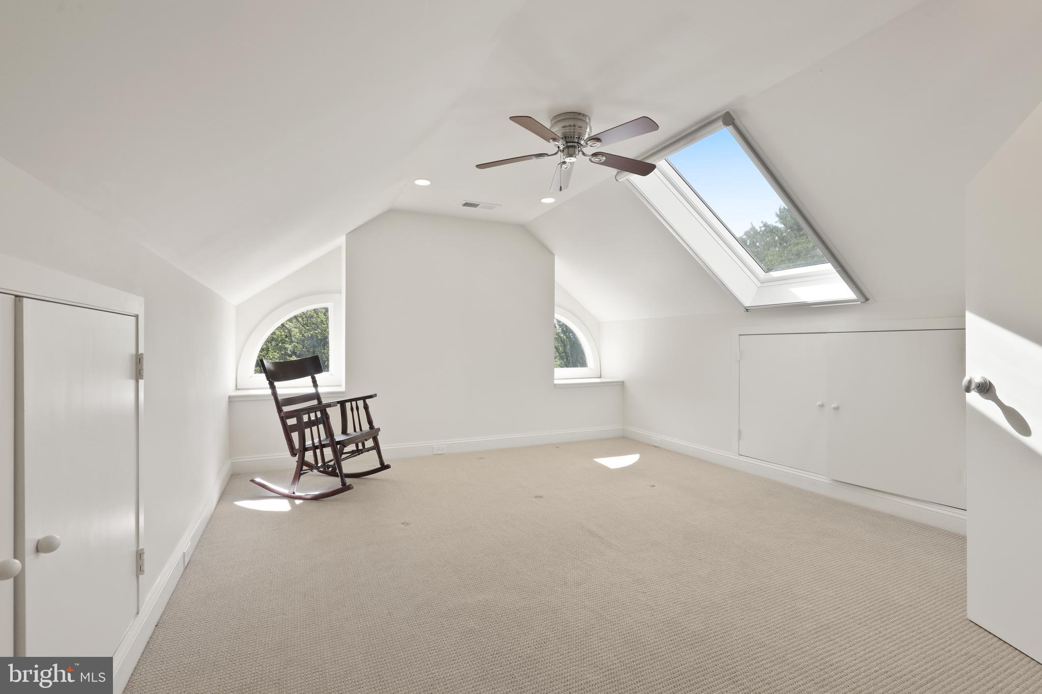 HELMSLEY COURT - Residential