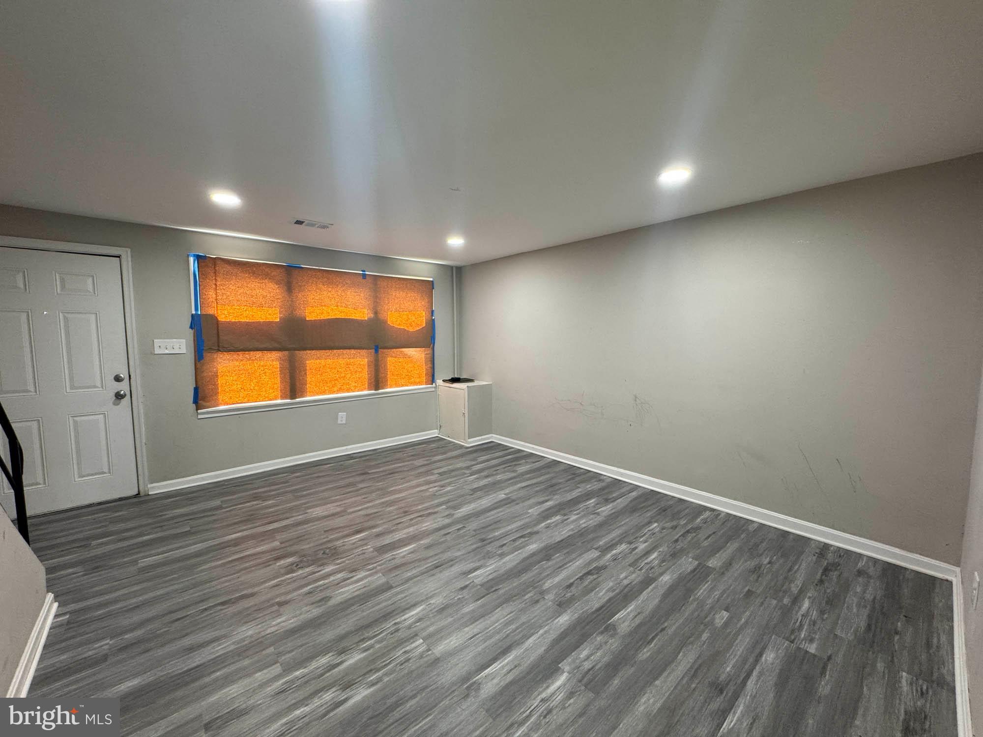 LAKELAND - Residential