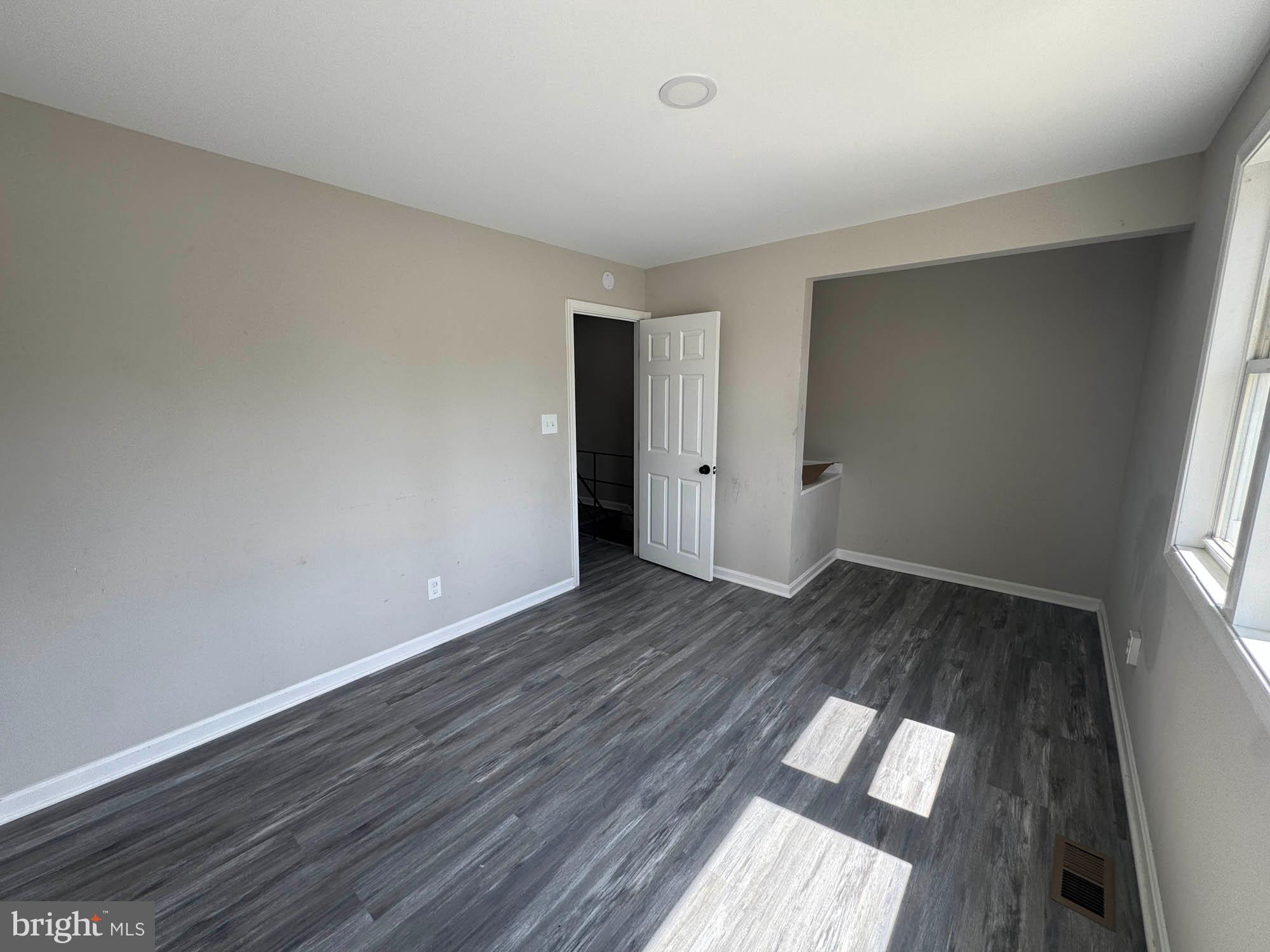 LAKELAND - Residential