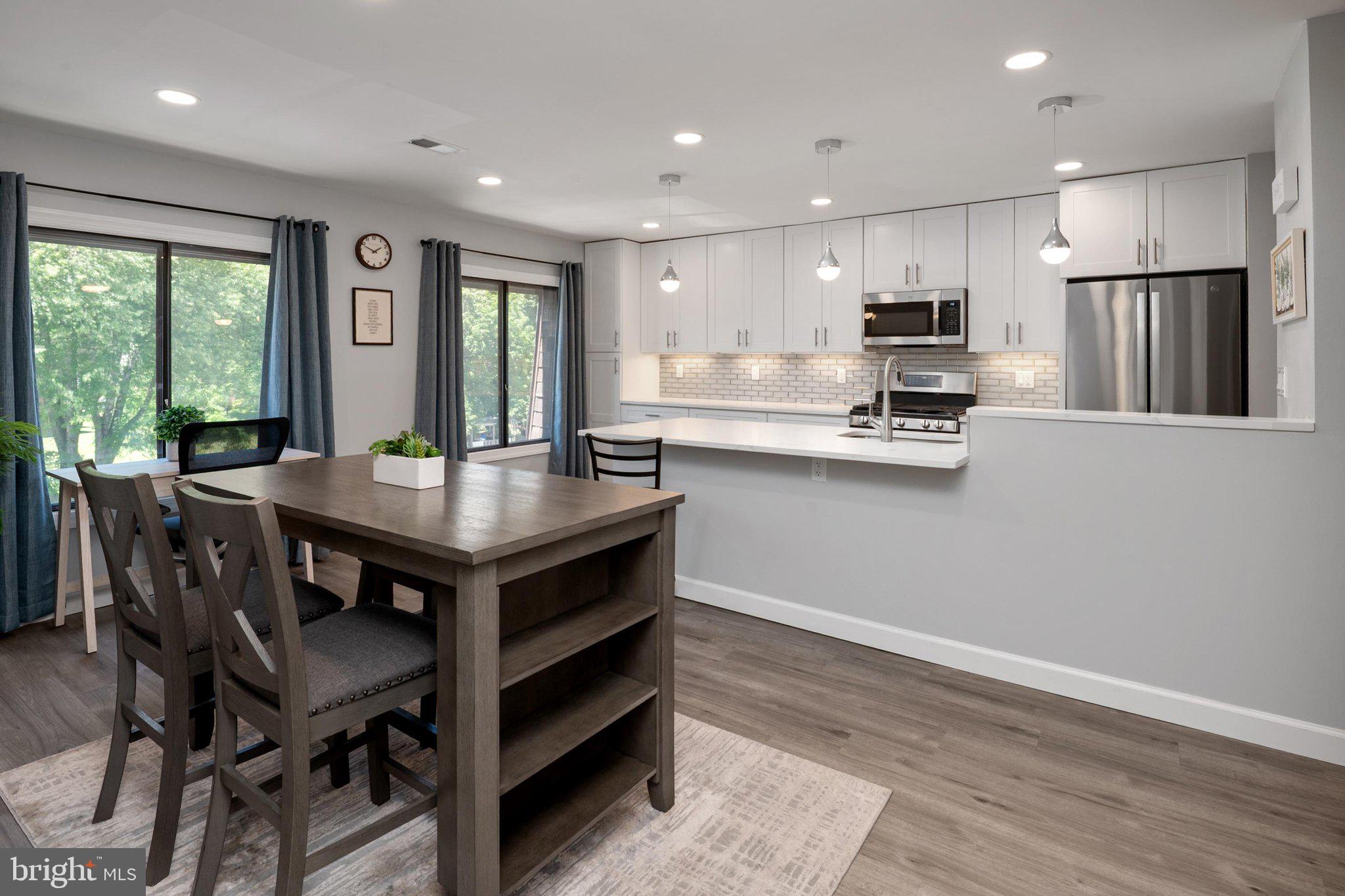 RUNNING BROOK - Residential