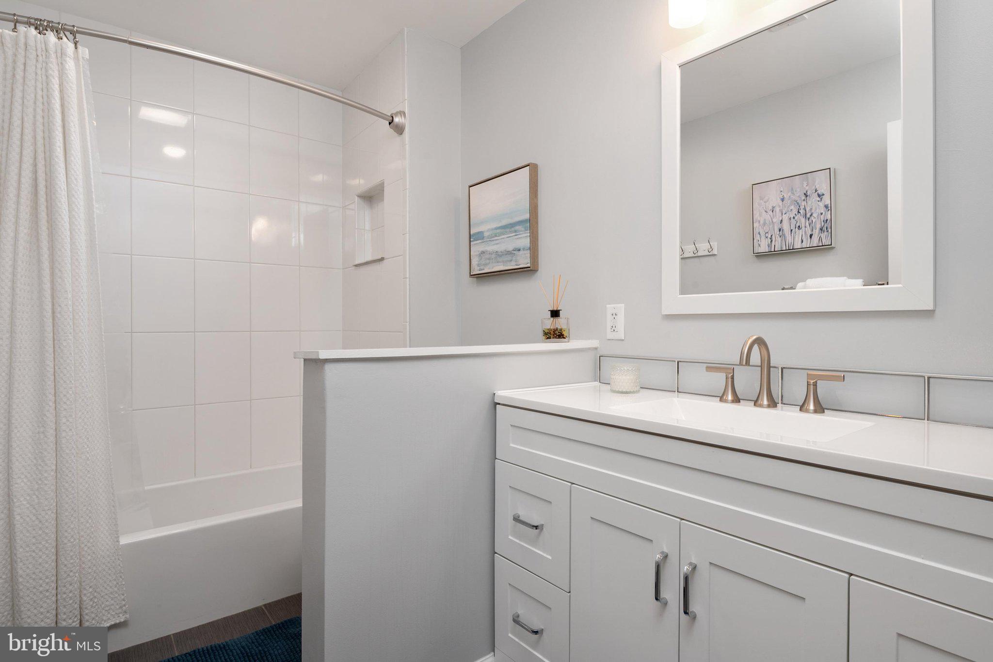 RUNNING BROOK - Residential