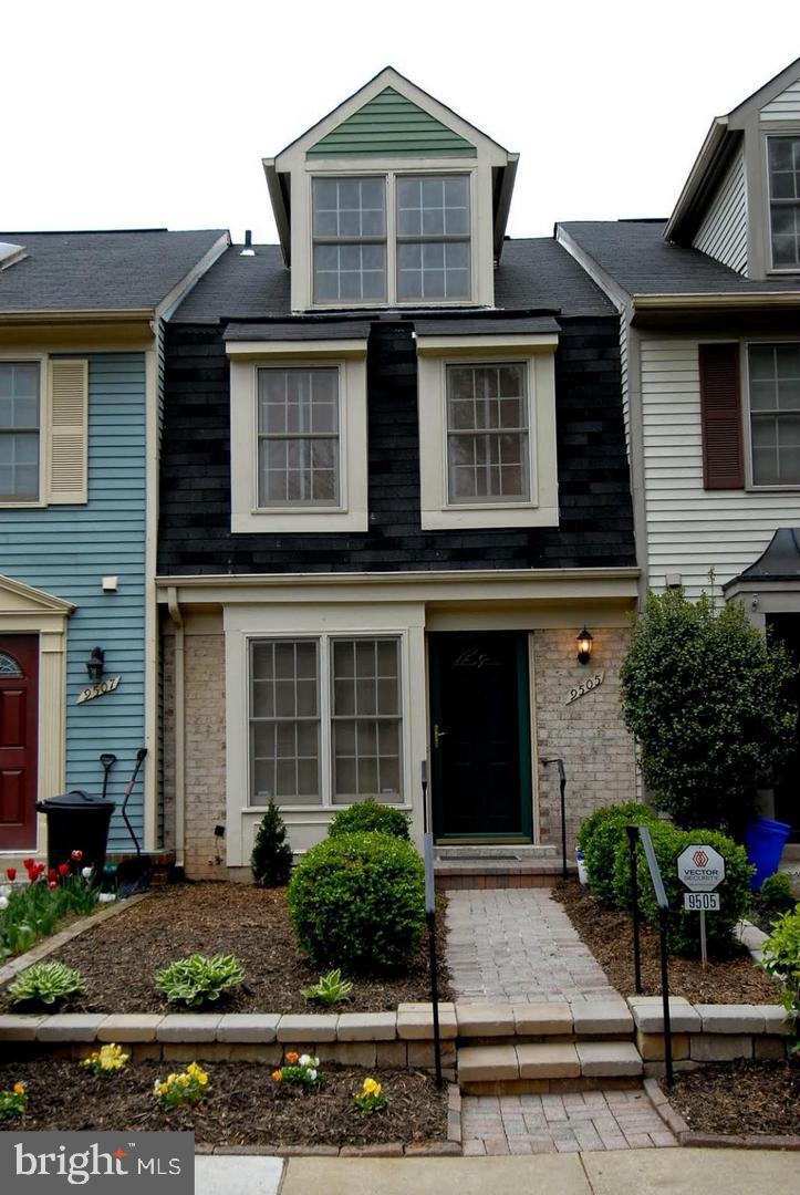 ESSEX PLACE - Residential